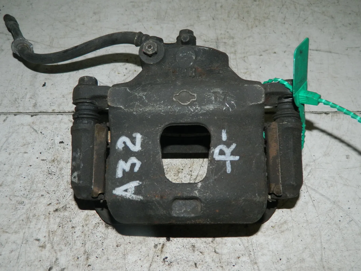 Суппорт NISSAN CEFIRO A32 Перед Прав (Кoнтрактный) 81540751