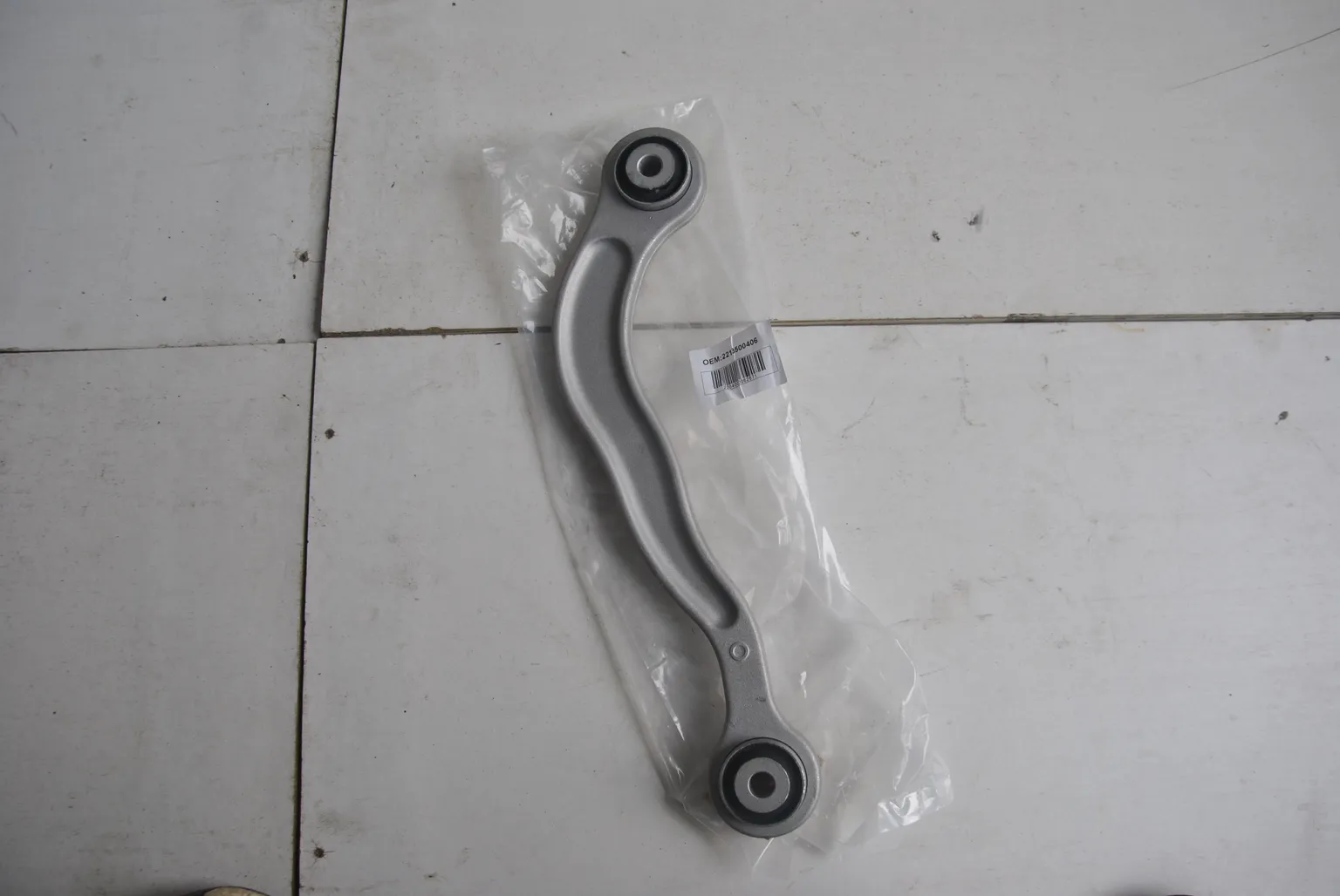 Рычаг GENERAL PARTS 2213500406 MERCEDES-BENZ S-CLASS W221 2005- Задн. Верх. Лев