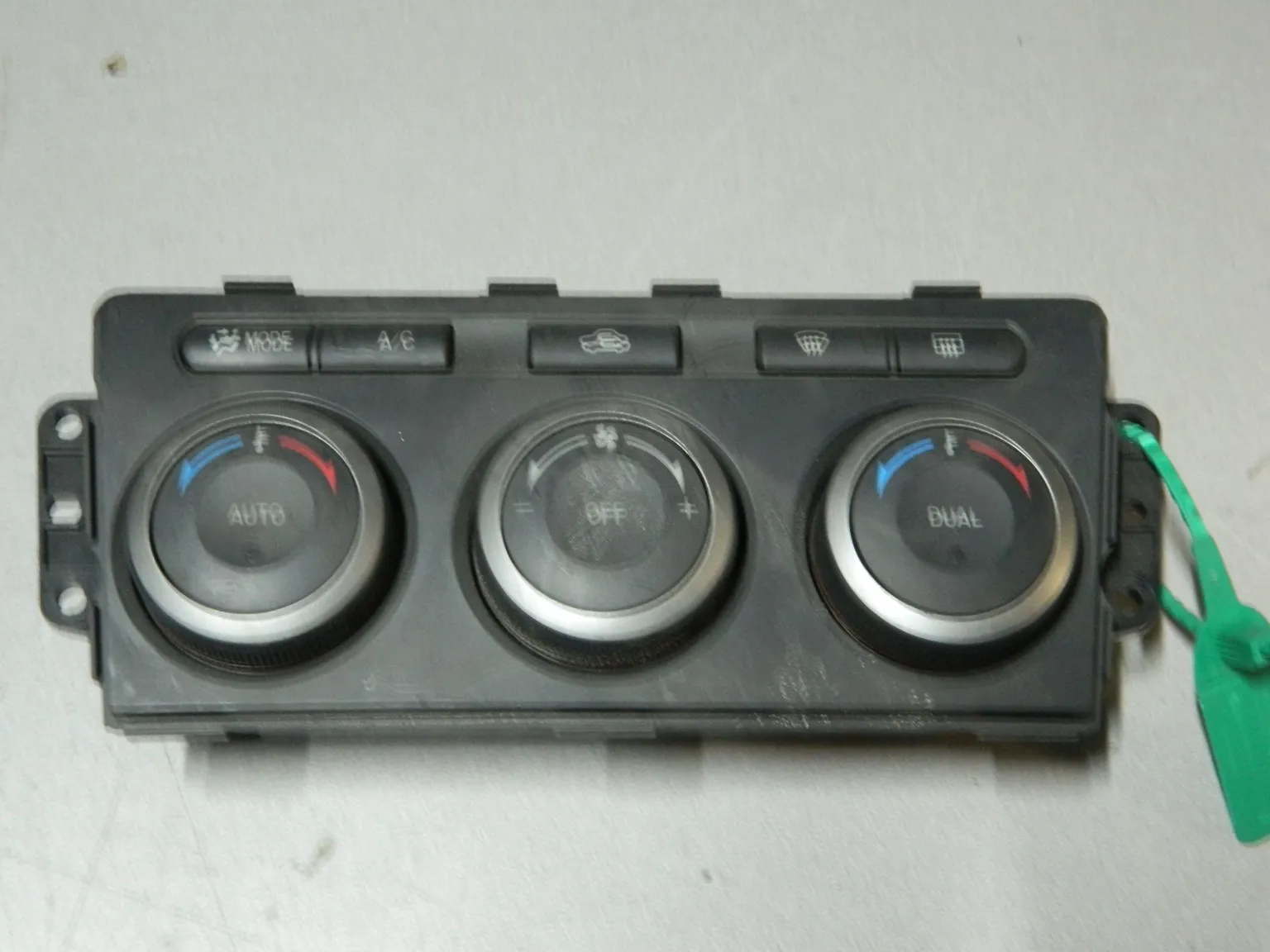 Блок управления климат-контролем MAZDA 6 GH (Контрактный) 81540510