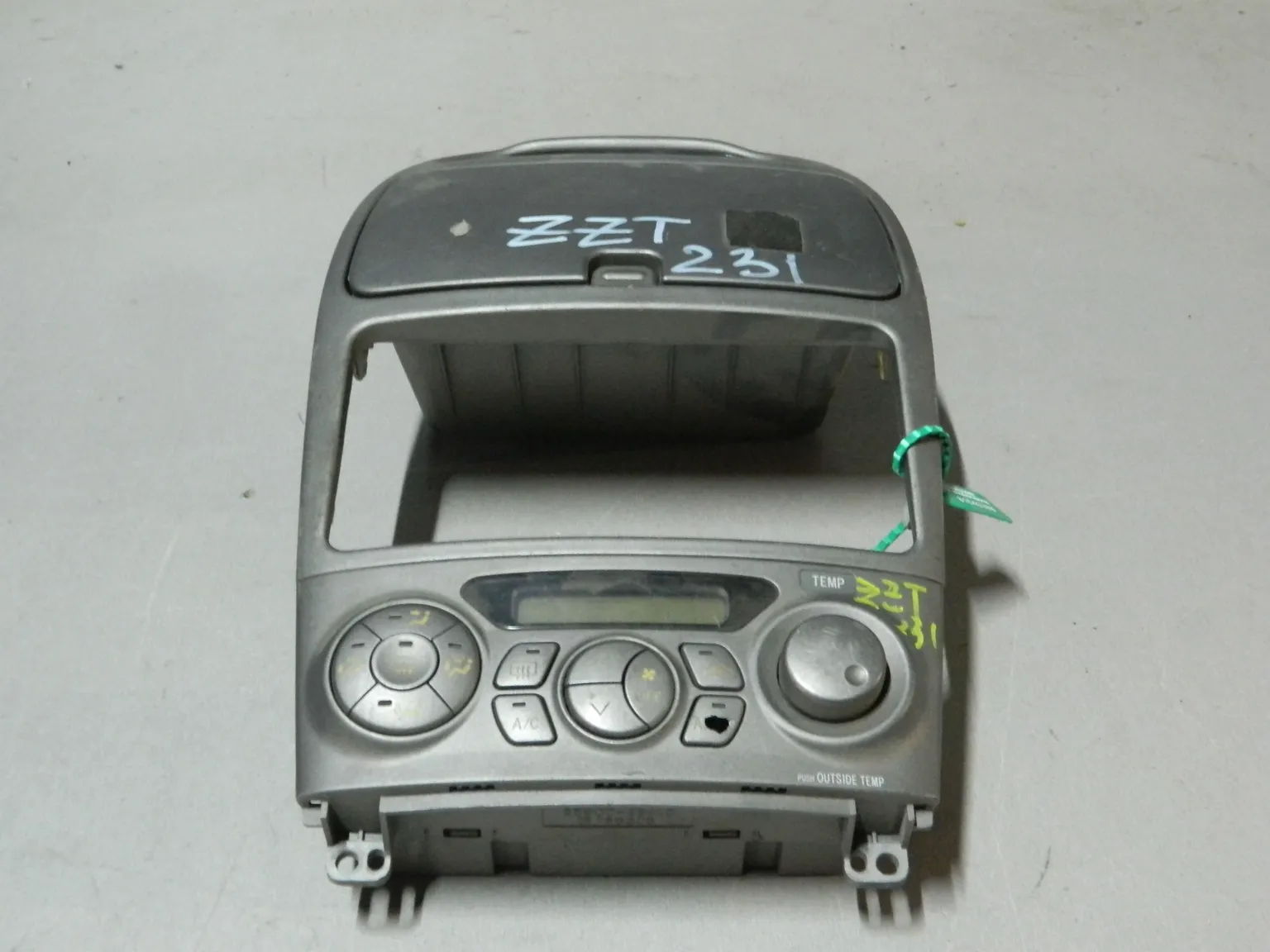 Блок управления климат-контролем TOYOTA CELICA ZZT231 (Контрактный) 81540388