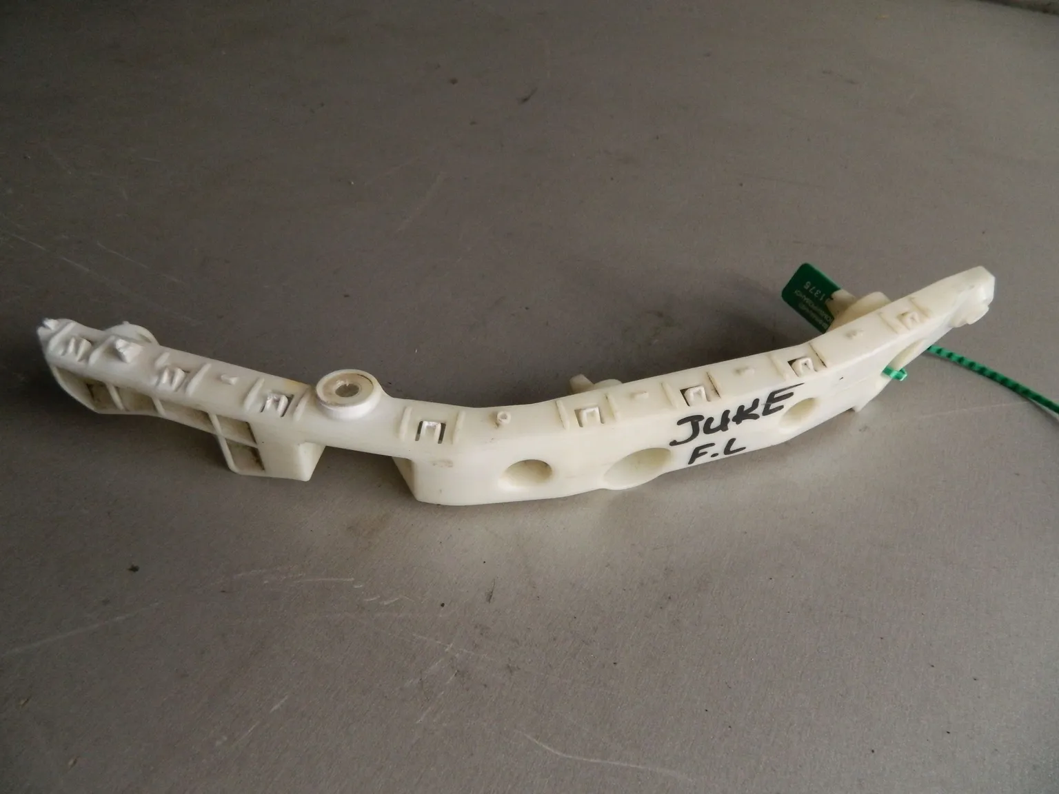 Крепление бампера NISSAN JUKE YF15 Перед Лев (Контрактный) 79591375