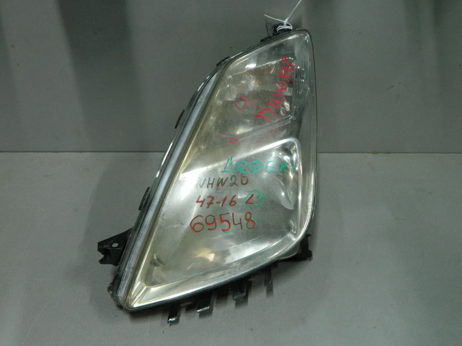 Фара TOYOTA PRIUS NHW20 Перед Лев 4716 (Контрактный) 03344456