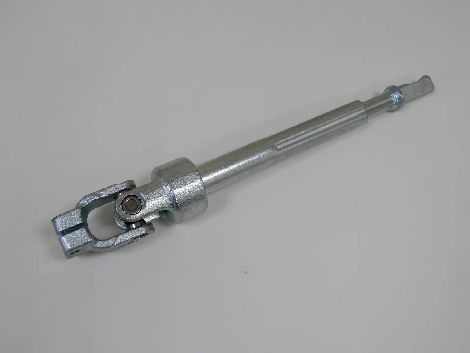 Кардан рулевой GENERAL PARTS 48080JN00B NISSAN TEANA J32