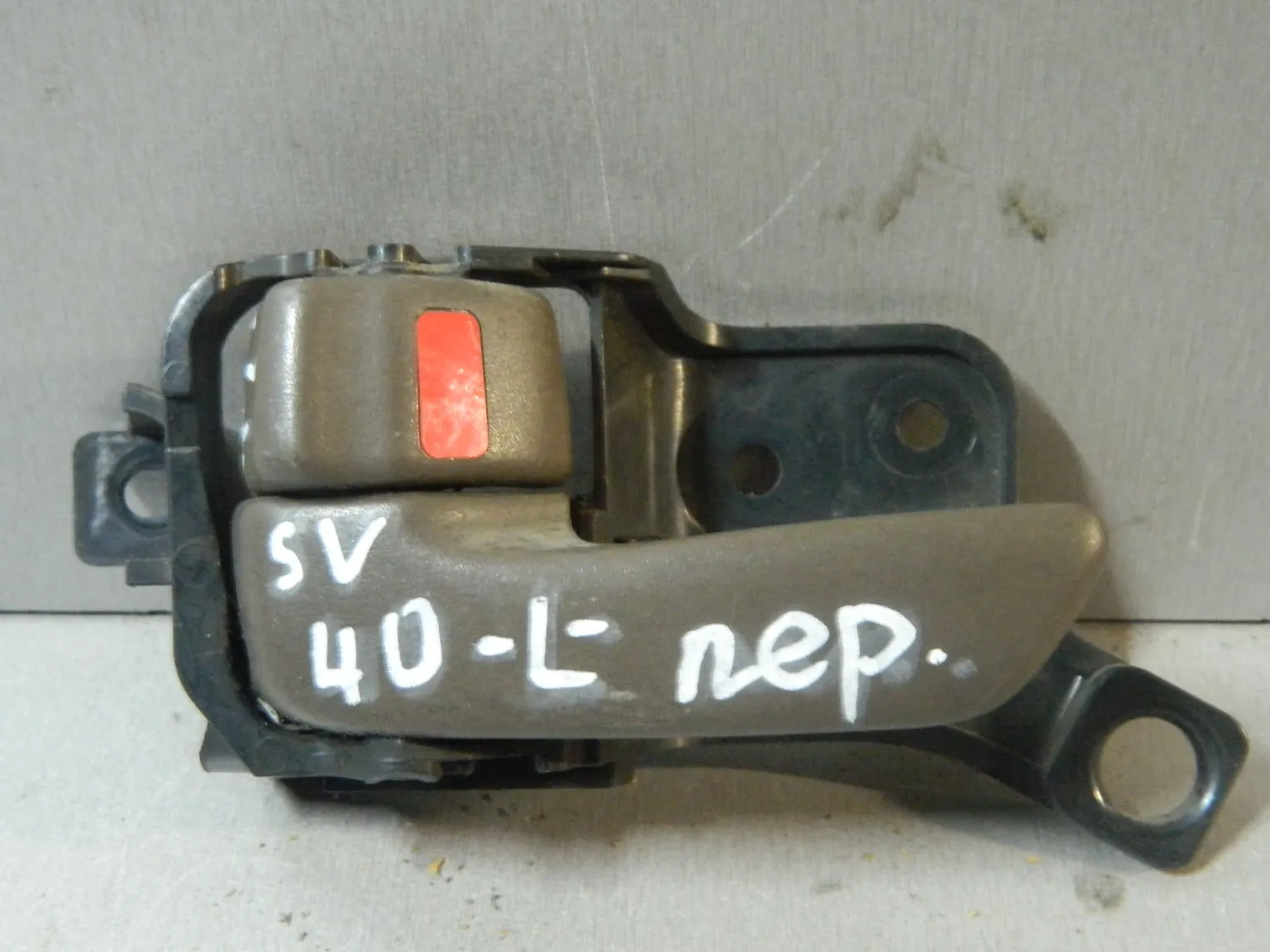 Ручка двери внутренняя TOYOTA CAMRY SV40 Лев (Контрактный) 81528340 6920620140