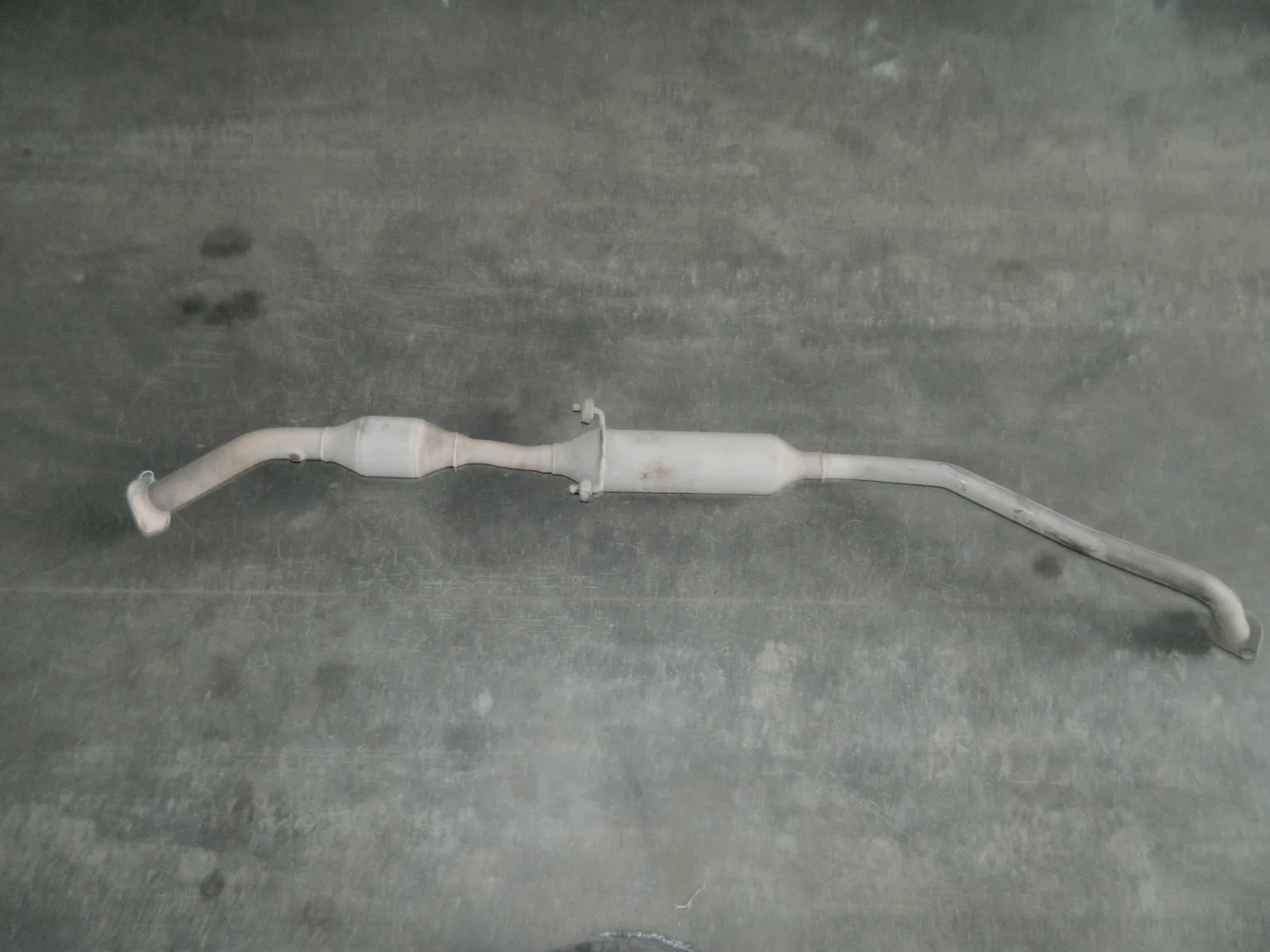 Глушитель резонатор TOYOTA COROLLA E120 4ZZFE (Б/У) 174100D330