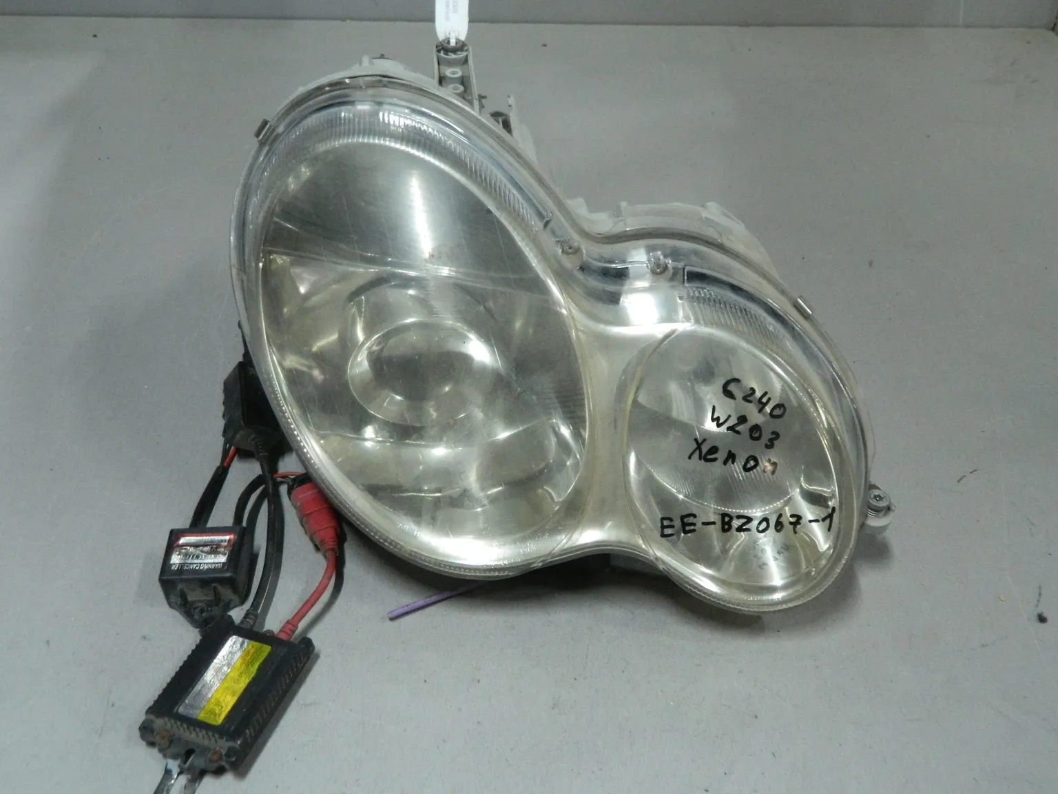 Фара MERCEDES-BENZ C240 W203 Перед Прав (Контрактный) 68000359