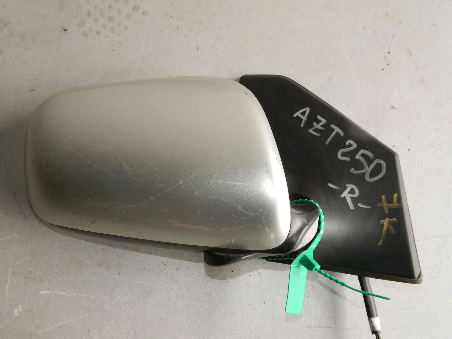 Зеркало TOYOTA AVENSIS AZT250 Перед Прав (Контрактный) 79586282
