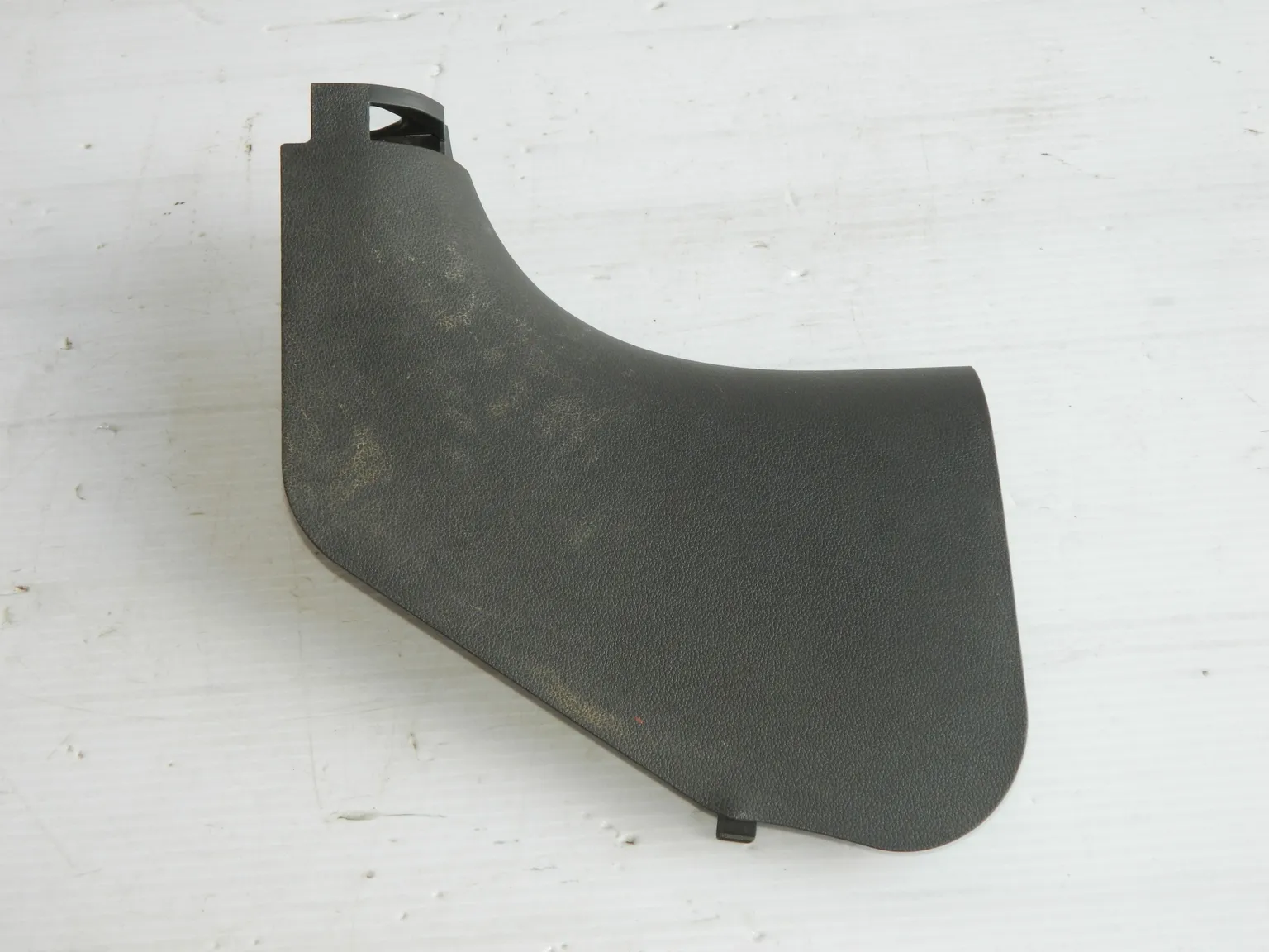 Накладка на порог HYUNDAI SOLARIS HCR Перед Лев (Б/У) 3090707