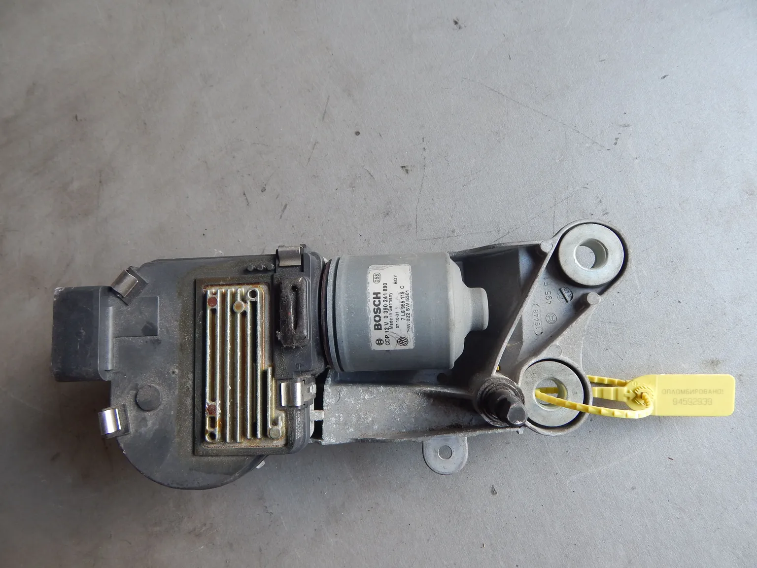 Мотор дворников VOLKSWAGEN TOUAREG 7L7 Перед (Контрактный) 94592939