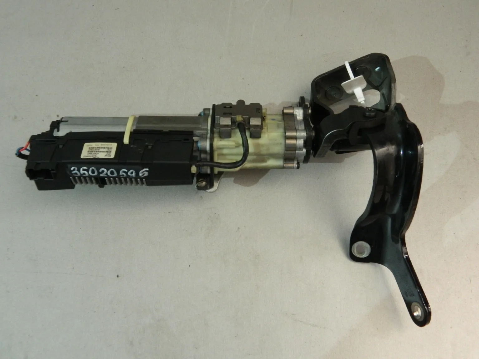 Механизм подьема двери багажника  AUDI Q7 4L Лев (Б/У) 35020595 4L0910945