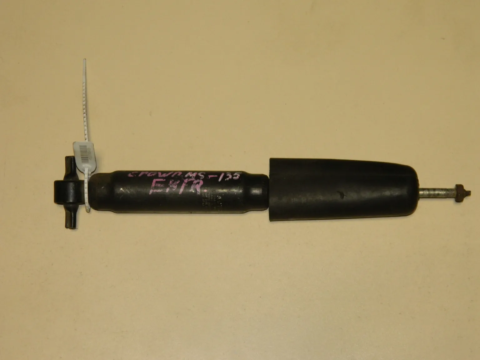 Амортизатор TOYOTA CROWN MS135 Перед (Контрактный) 45976943