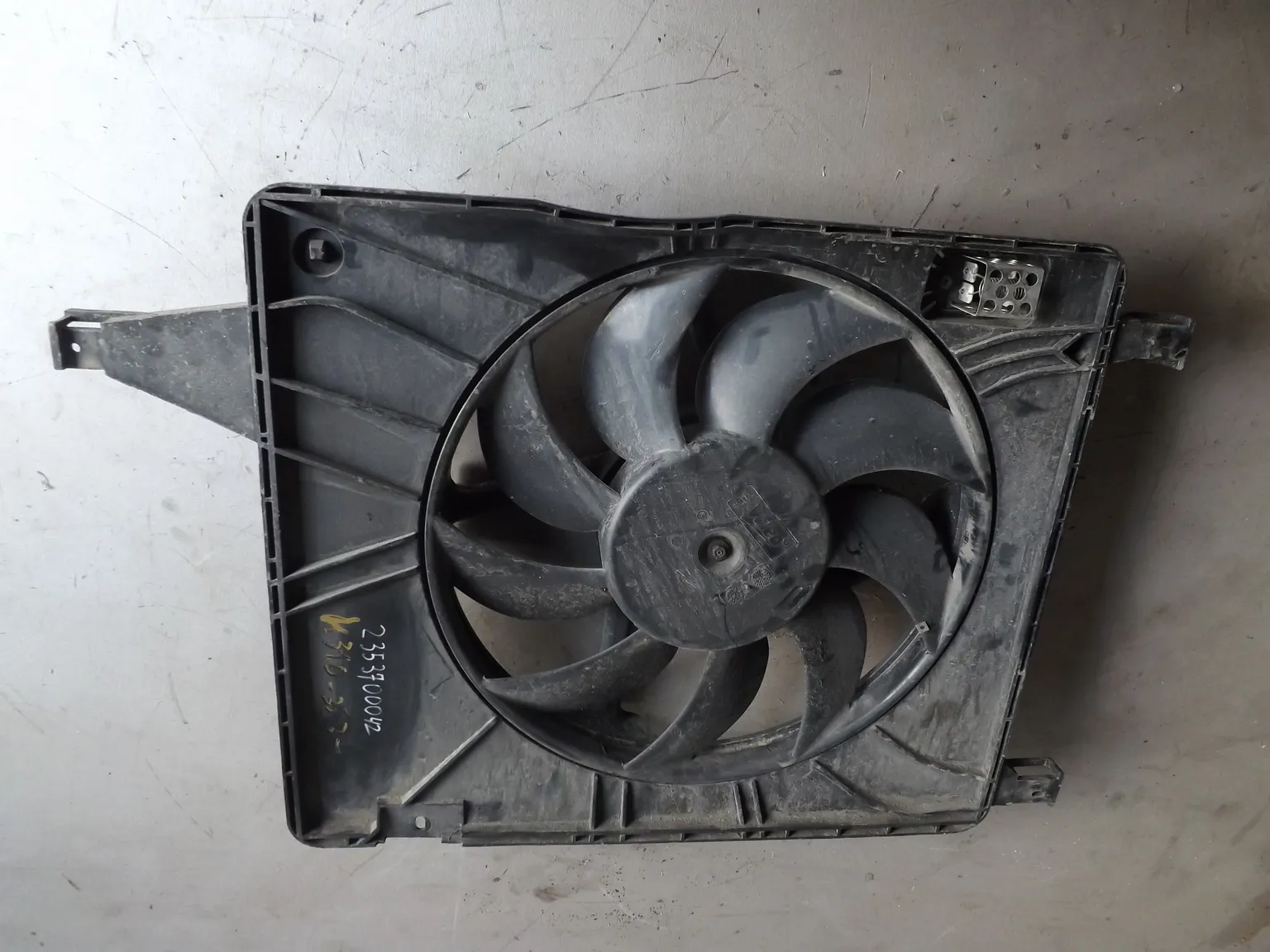 Диффузор радиатора NISSAN QASHQAI J10 (Контрактный) 2353700042