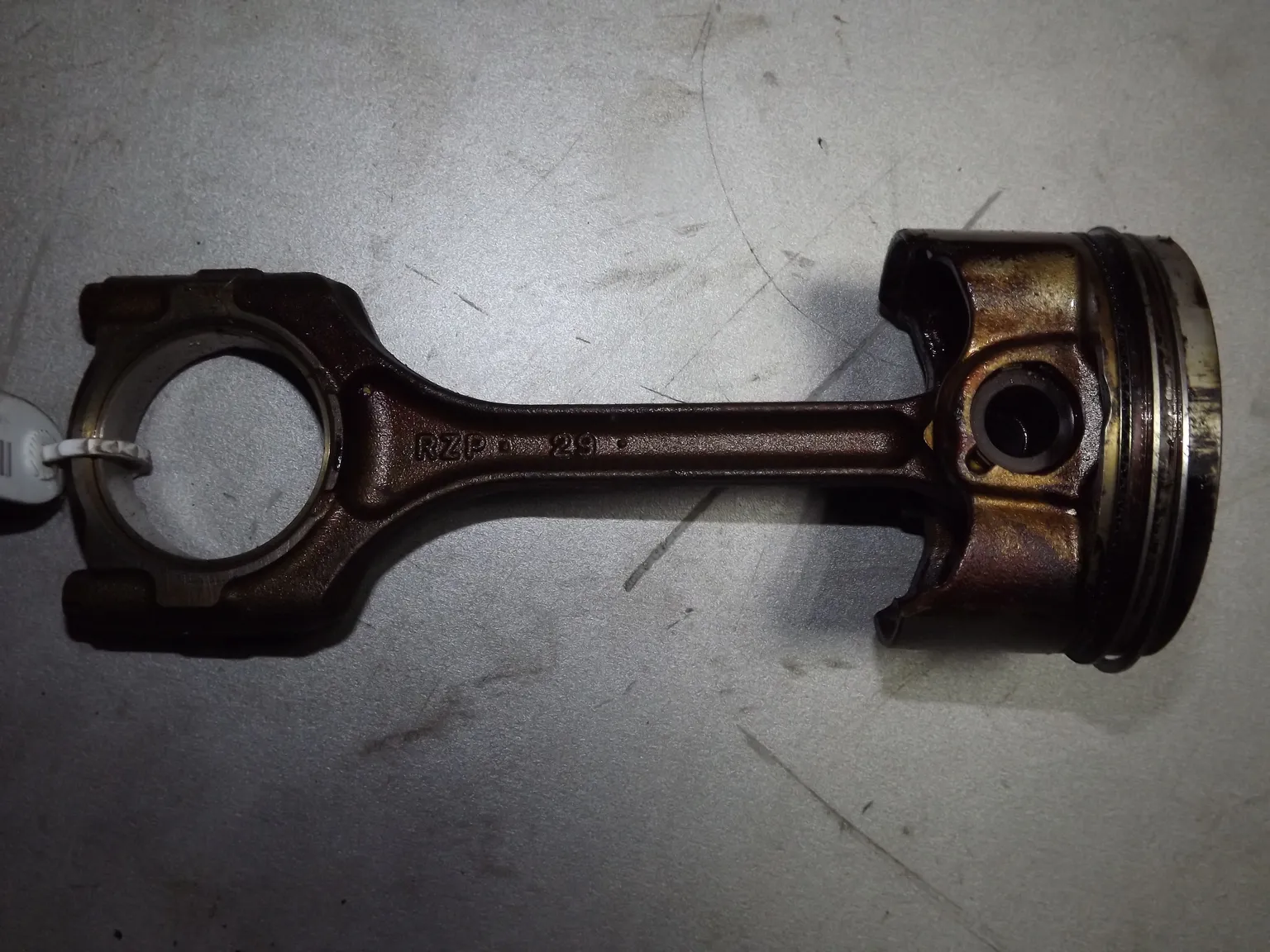 Поршень c шатуном HONDA R20A (Контрактный) 35023601