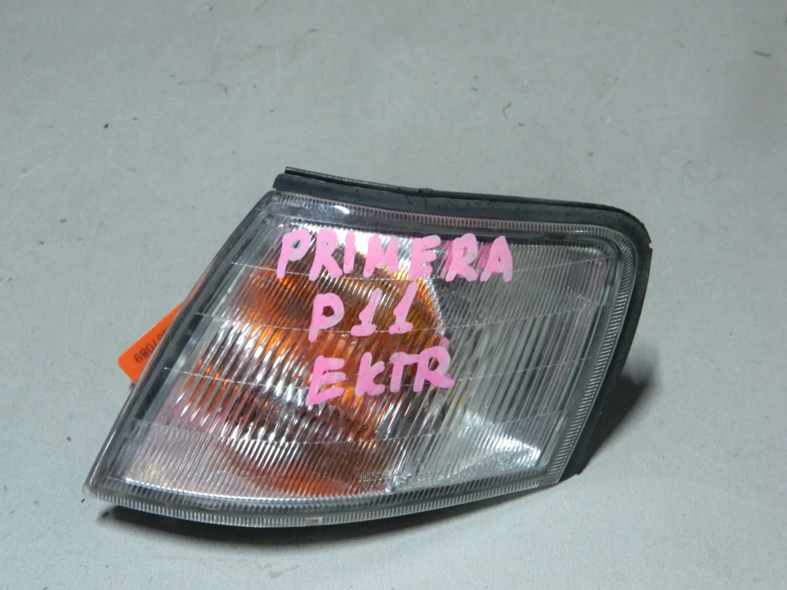Габарит NISSAN PRIMERA P11 Перед Лев (Контрактный) 72367089