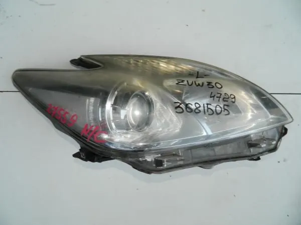 Фара TOYOTA PRIUS ZVW30 Перед Прав (Контрактный)