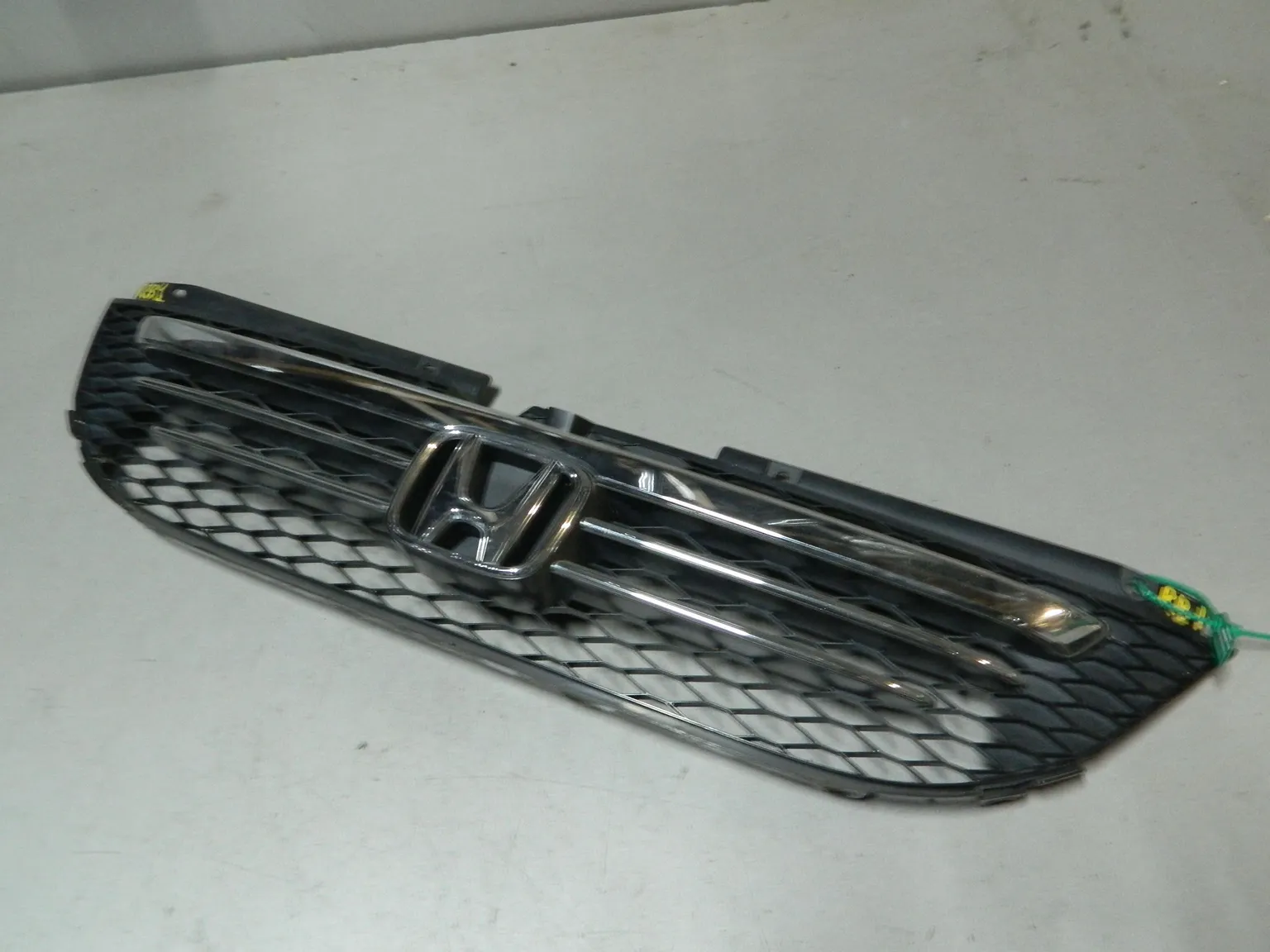 Решетка радиатора HONDA ODYSSEY RB1 (Контрактный) 81540990