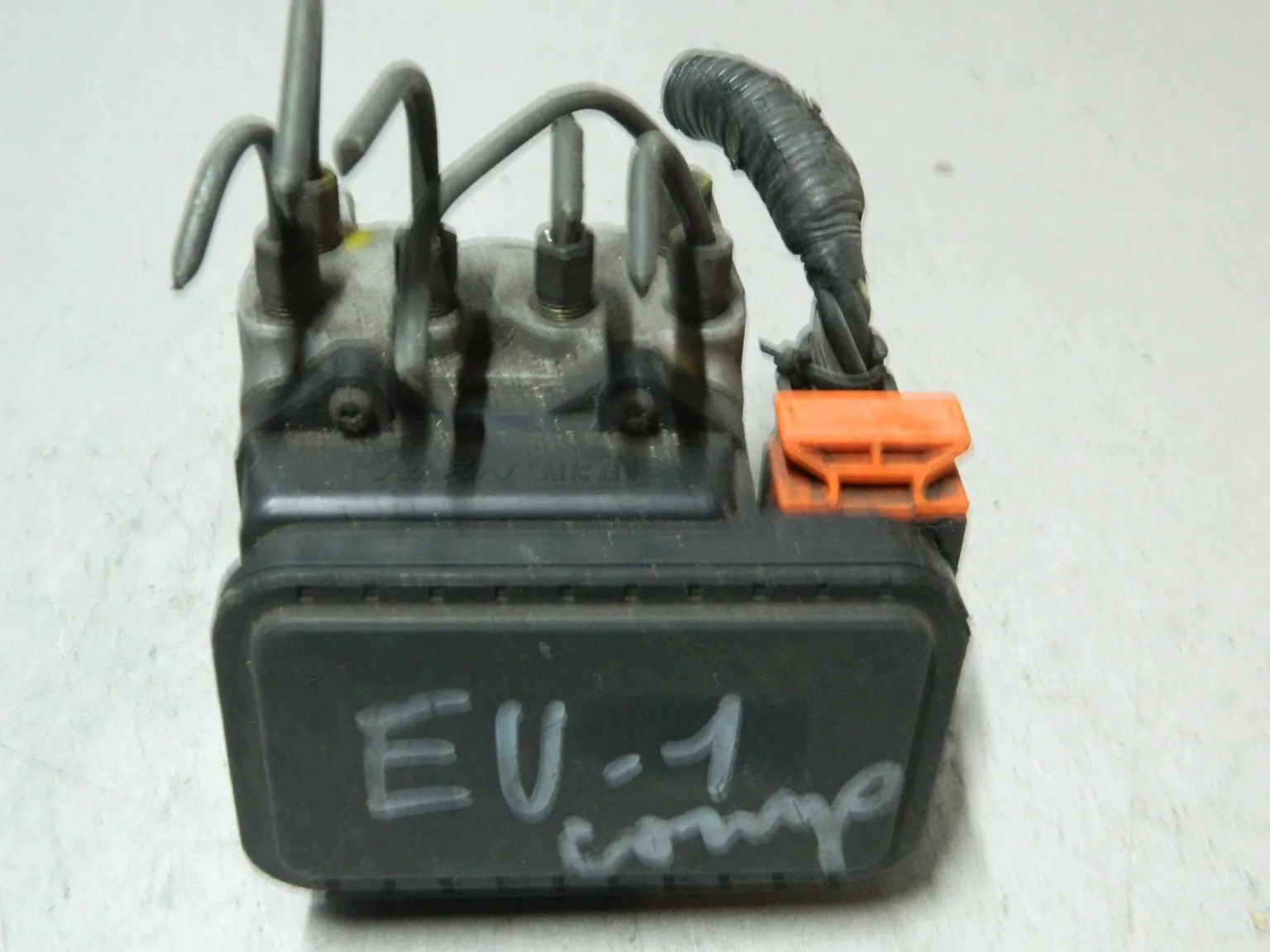 Блок ABS HONDA CIVIC EU1 (Контрактный) 81532769