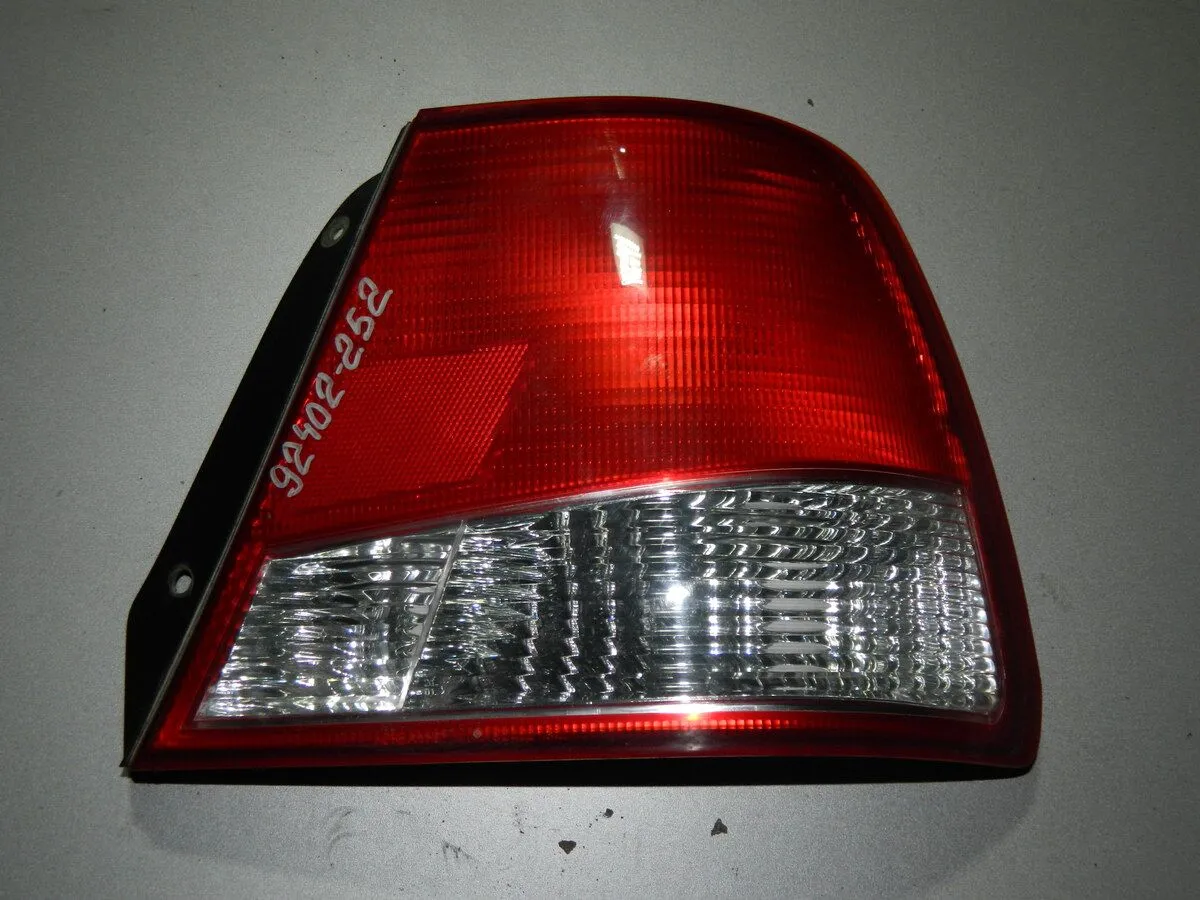 Фонарь HYUNDAI ACCENT LC Зад Прав (Б/У) 35033002