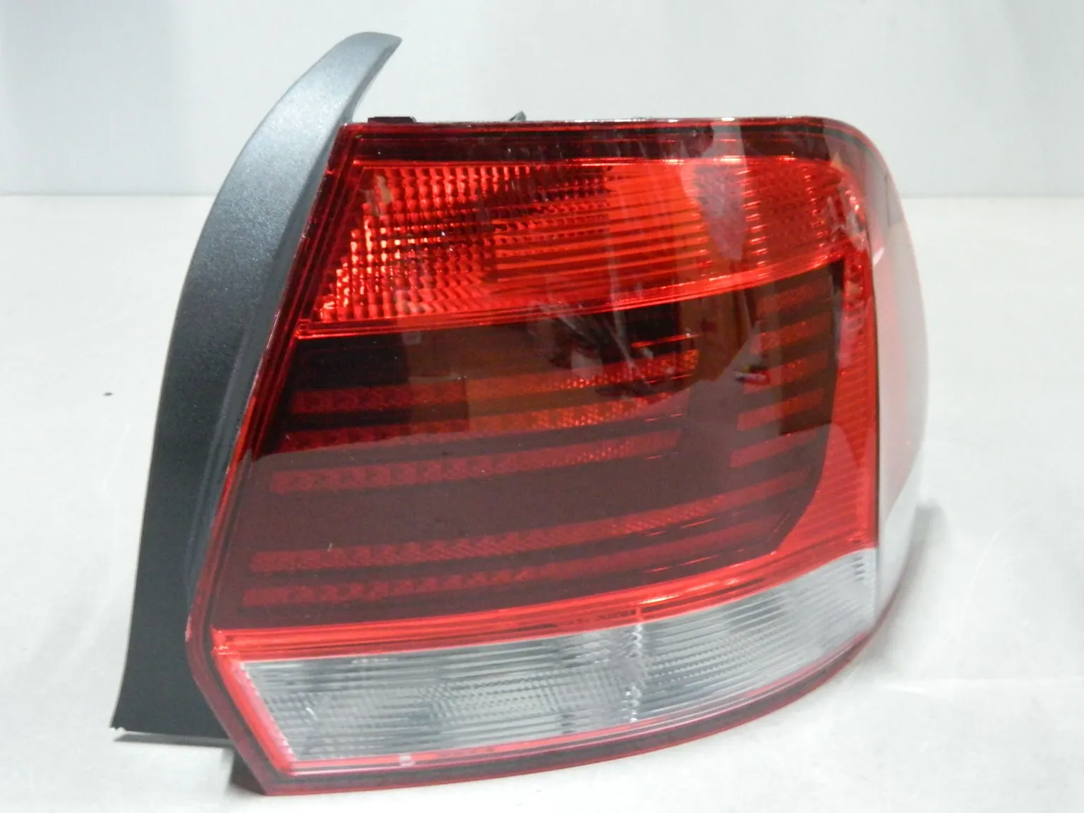 Фонарь JORDEN JH020POL14005R VOLKSWAGEN POLO седан 14- RH 6RU945096J