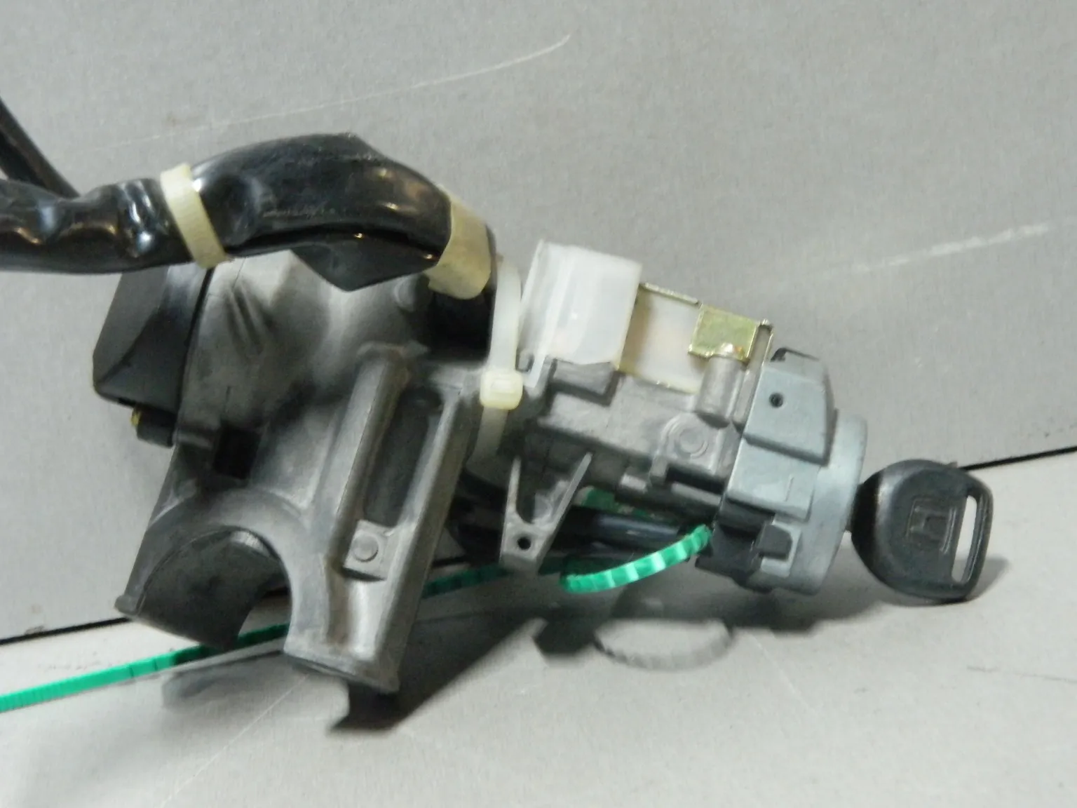 Замок зажигания HONDA HR-V GH3 (Контрактный) 81532370 35100S2H911