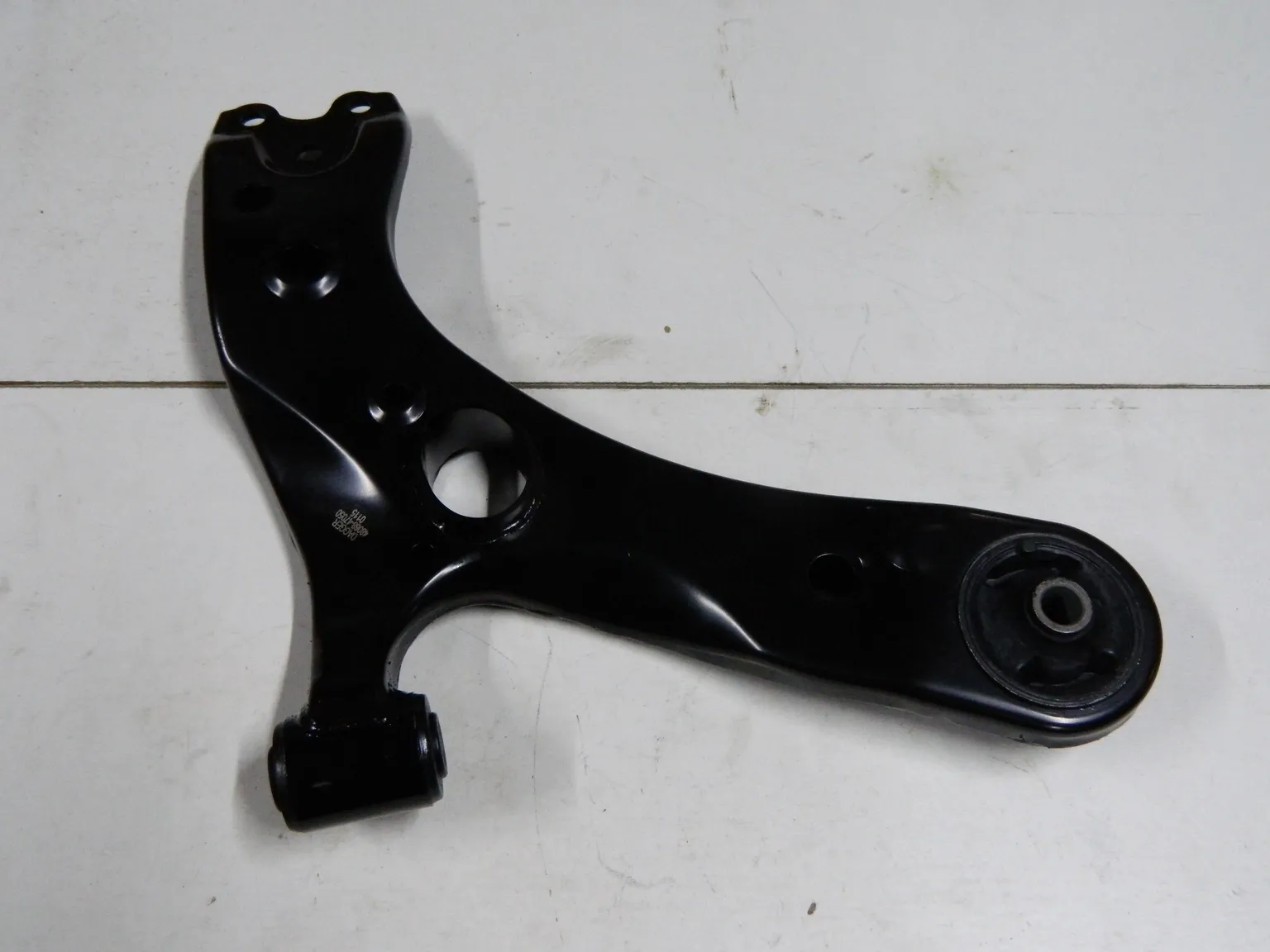 Рычаг GENERAL PARTS 4806847050 PRUIS 30 Перед Прав