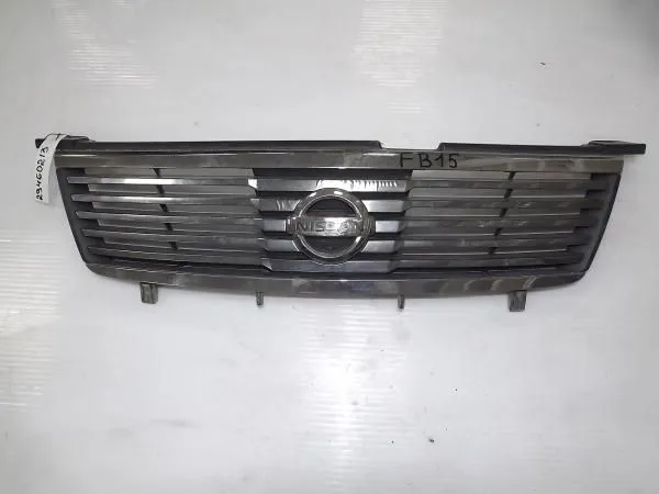Решетка радиатора NISSAN SUNNY FB15 (Контрактный) 79773283