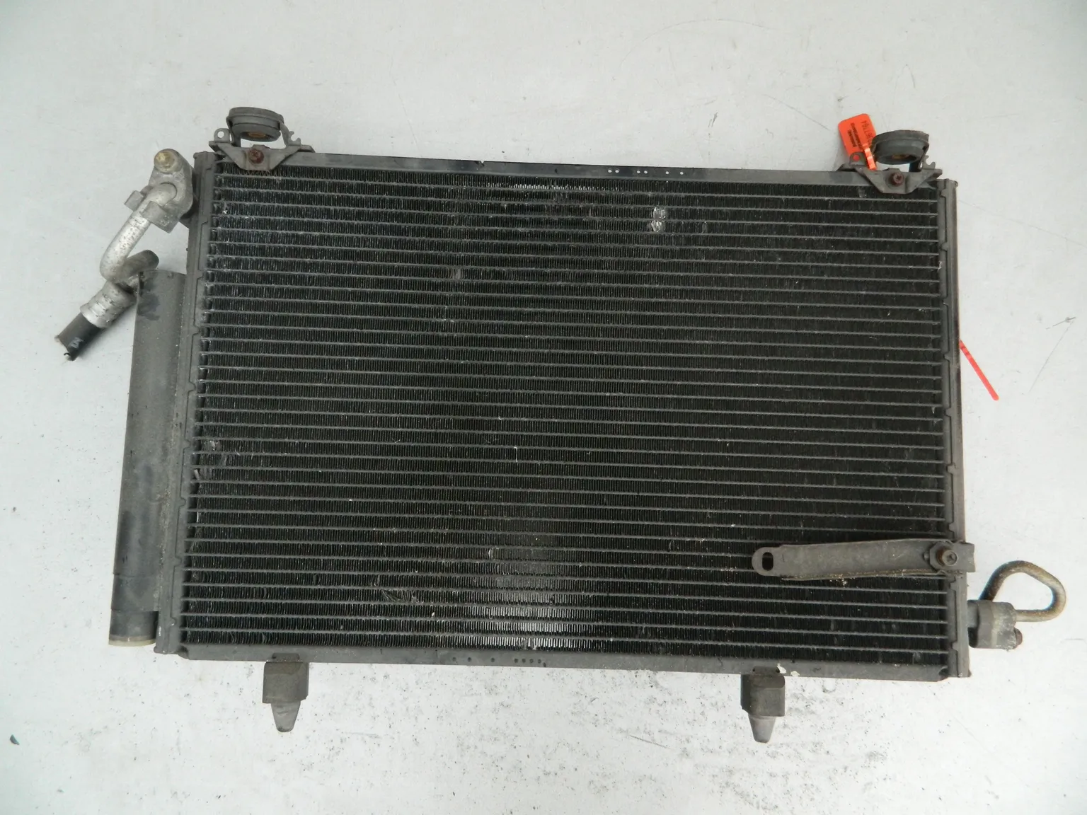 Радиатор кондиционера TOYOTA FUNCARGO NCP20 (Контрактный) 72367764