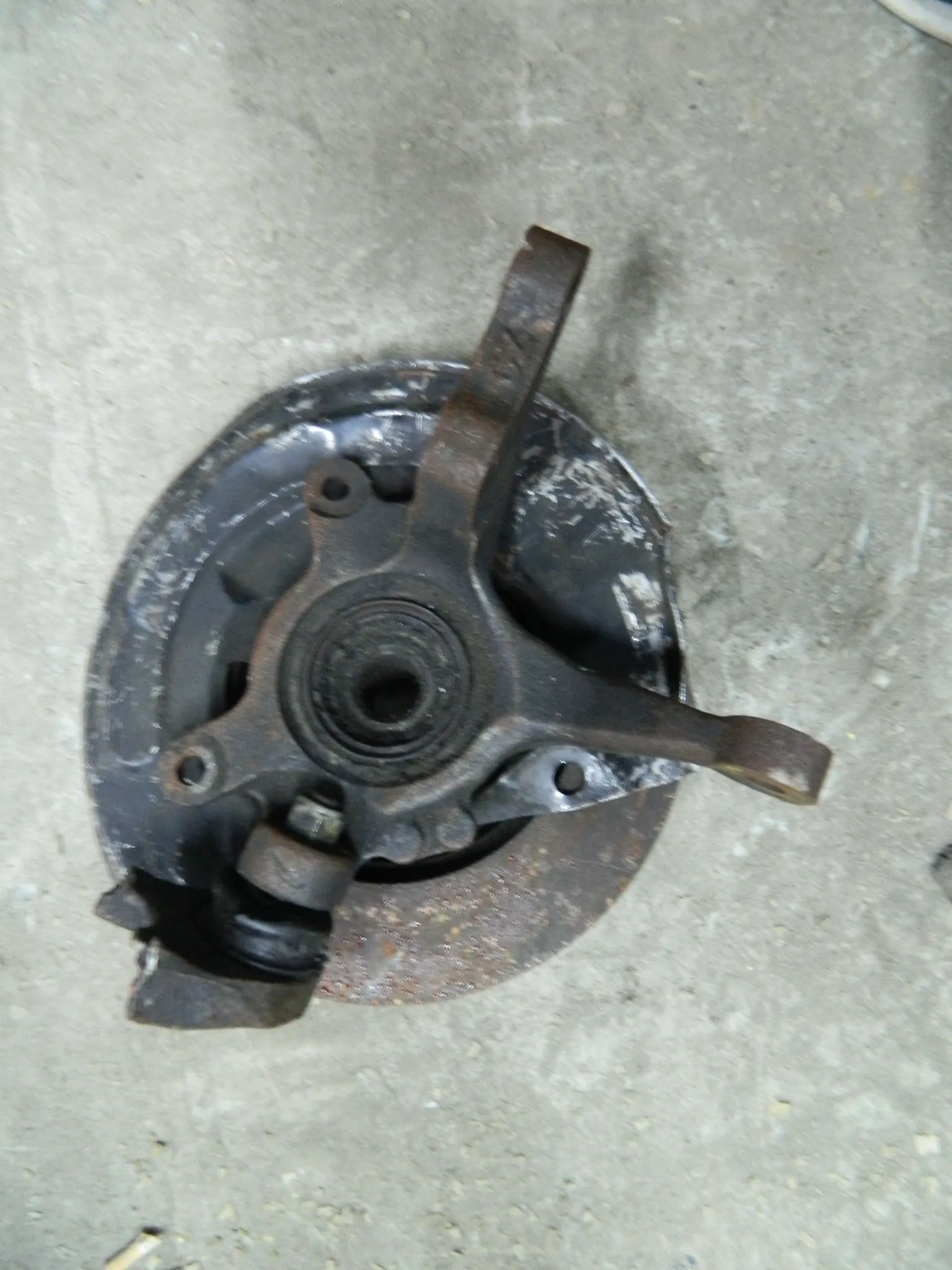 Ступица MITSUBISHI RVR N23W Перед Прав (Контрактный) 79591131