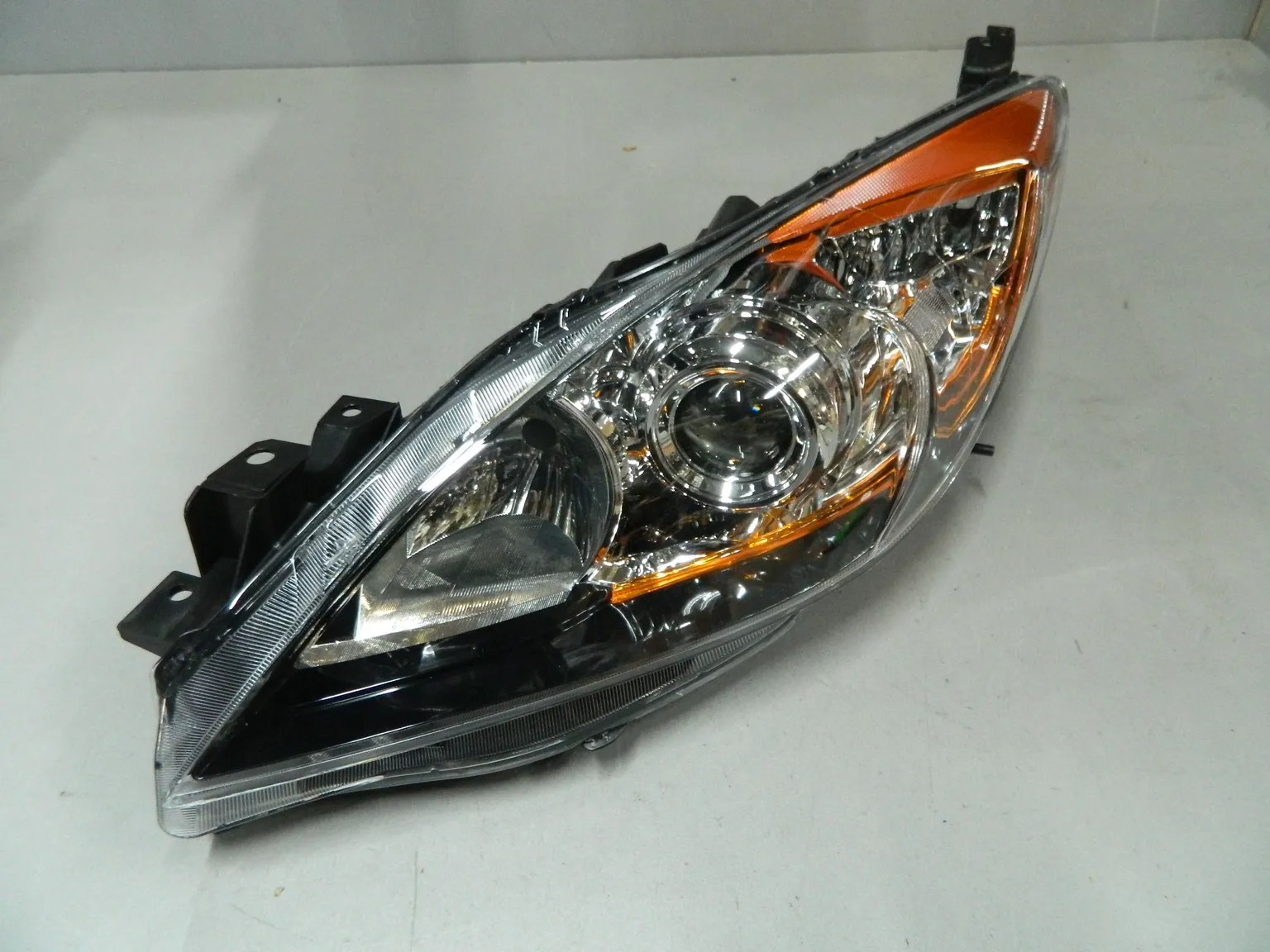 Фара JORDEN JH083MZD11001L MAZDA 3 11-13 / AXELLA 08-13 Перед Лев