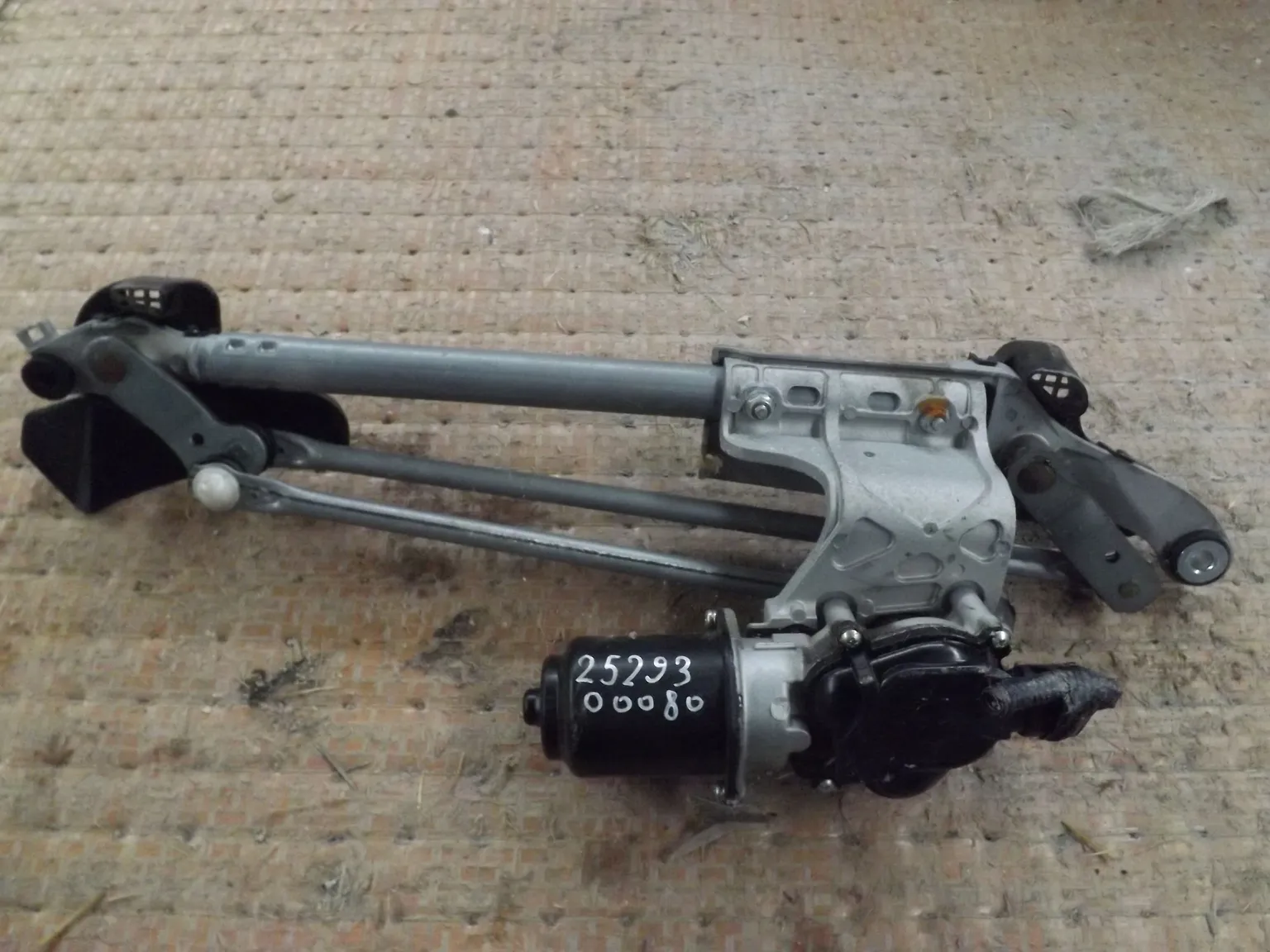 Трапеция дворников MAZDA AXELA BLEFP (Контрактный) 2529300080