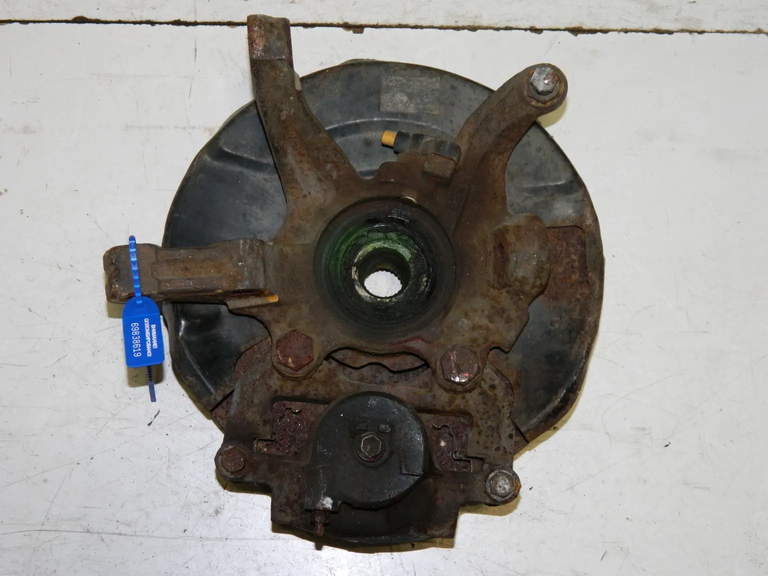 Ступица NISSAN AVENIR W11 Перед Прав (Контрактный) 69838619