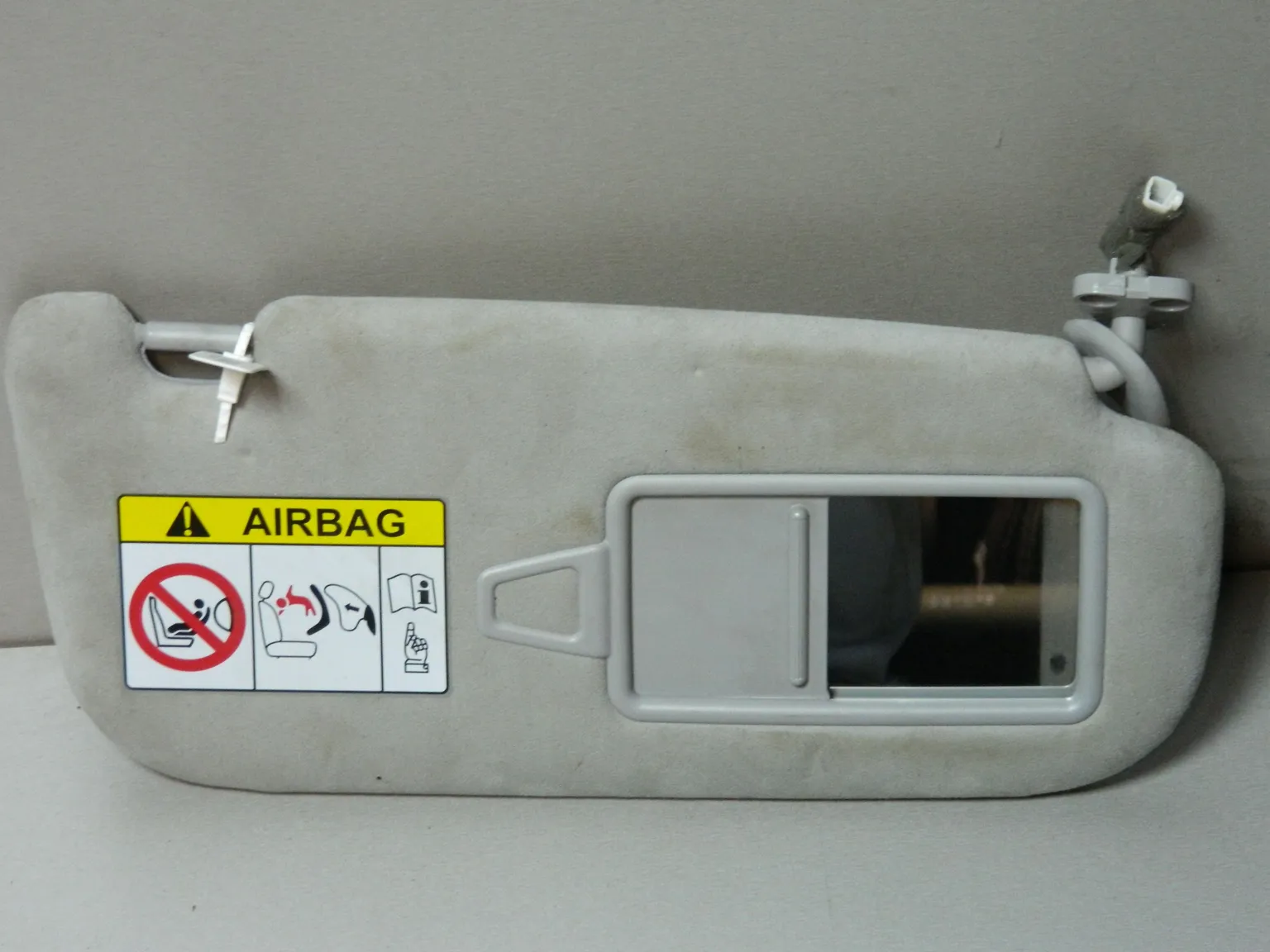 Козырек солнцезащитный HYUNDAI EQUUS VI G6DA 2013-2015 Прав (Б/У) 35017447