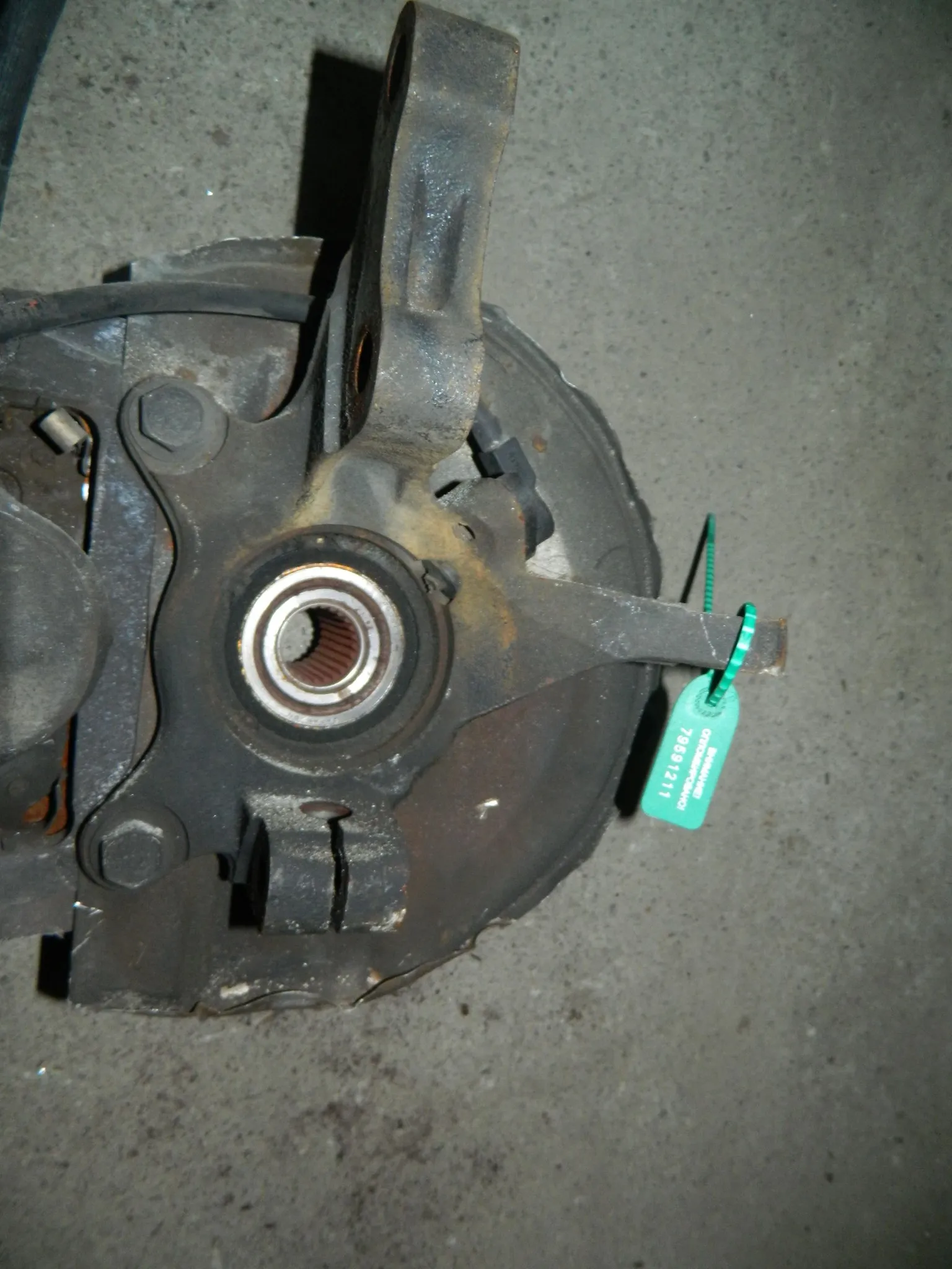 Ступица MITSUBISHI DINGO CQ2A Перед Прав (Контрактный) 79591211