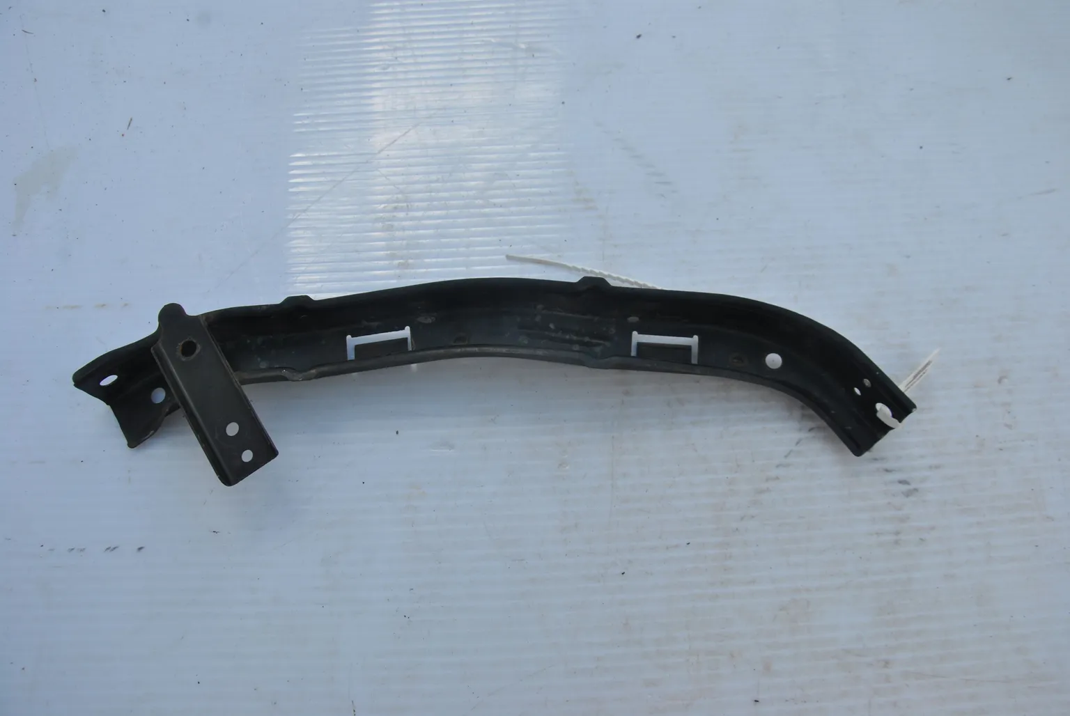 Крепление фары HONDA FIT GD1 Лев (Контрактный) 46091300