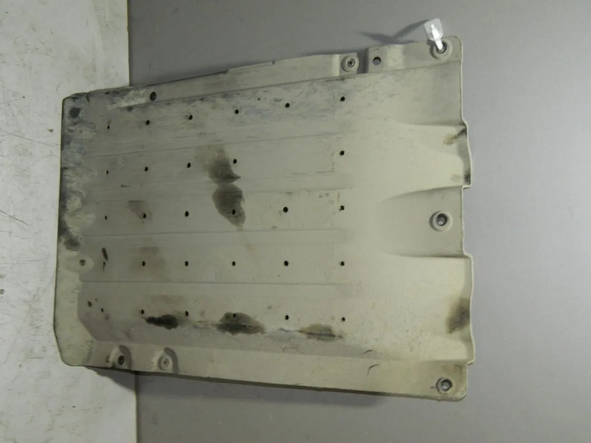 Защита антигравийная Kia Sportage QL G4NA Перед. Лев (Б/У)