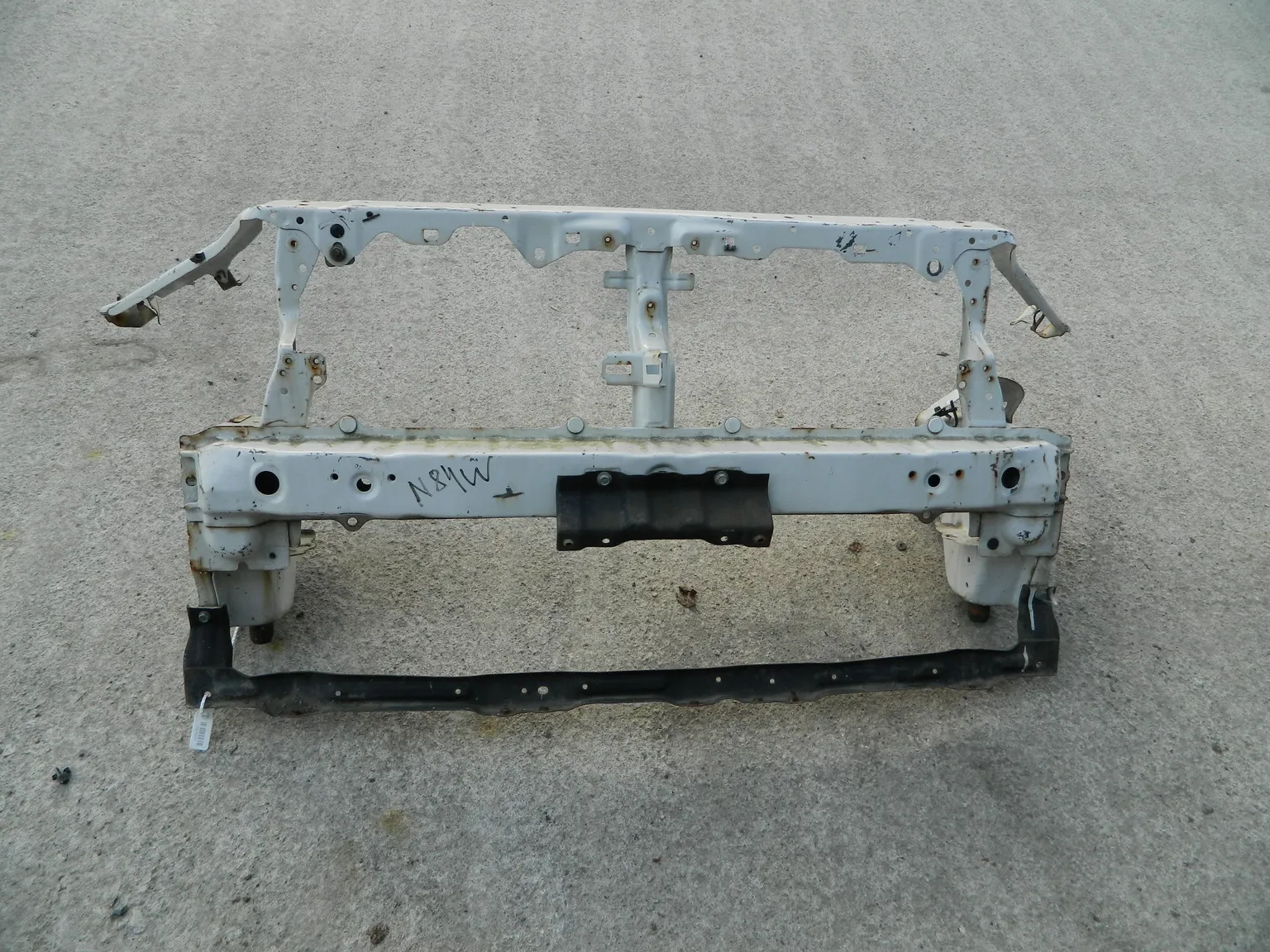 Рамка радиатора MITSUBISHI CHARIOT GRANDIS N84W (Контрактный) 35015231