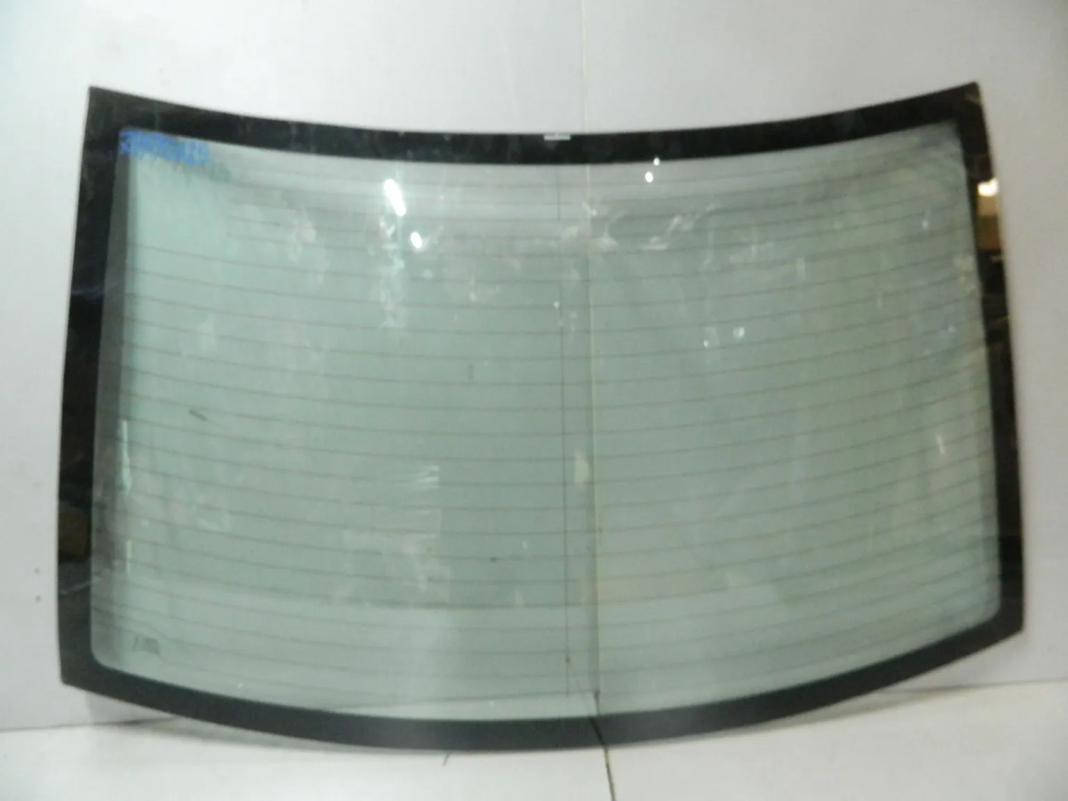 Стекло заднее MITSUBISHI GALANT EA1A (Контрактный) 79590325