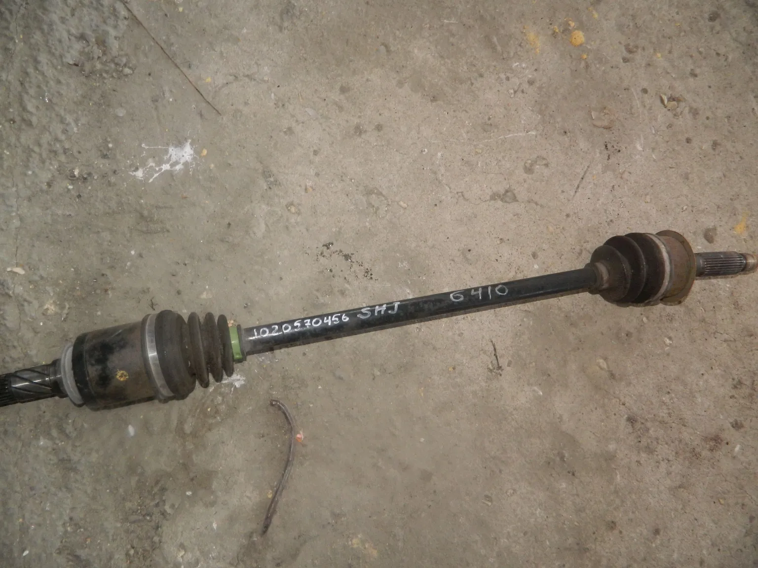 Привод SUBARU FORESTER SHJ FB20 Зад (Контрактный) 1020570456