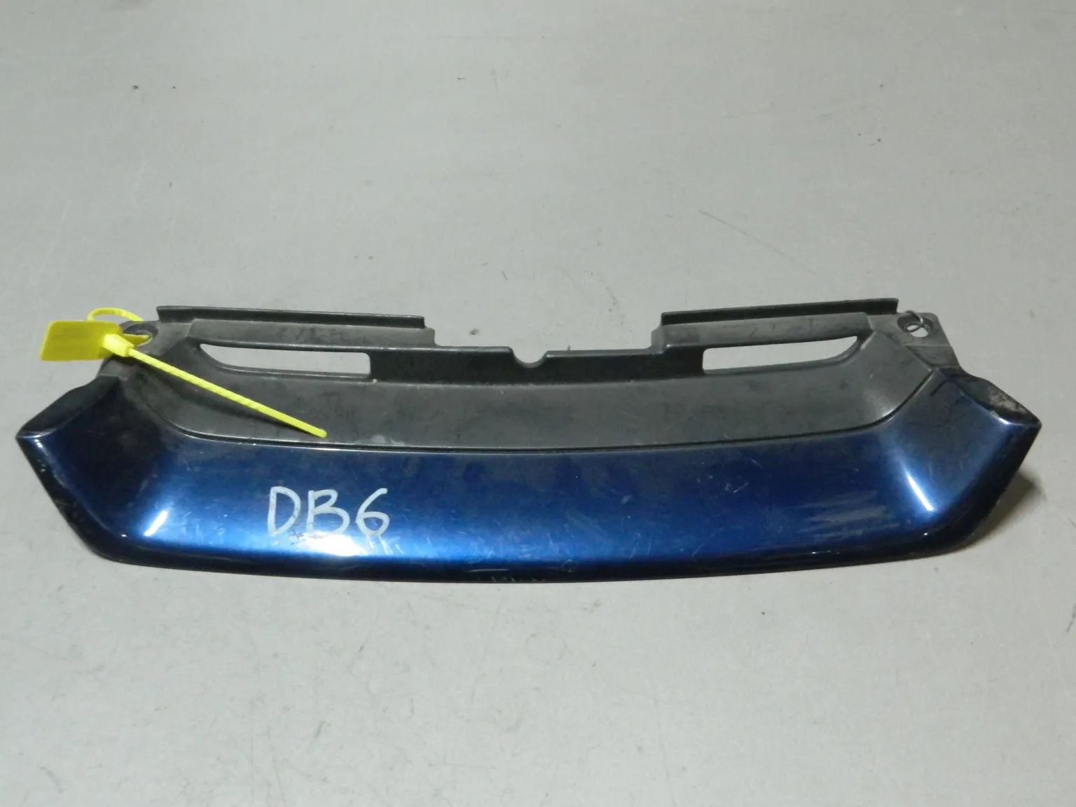 Решетка радиатора HONDA INTEGRA DB6 (Контрактный) 79773015