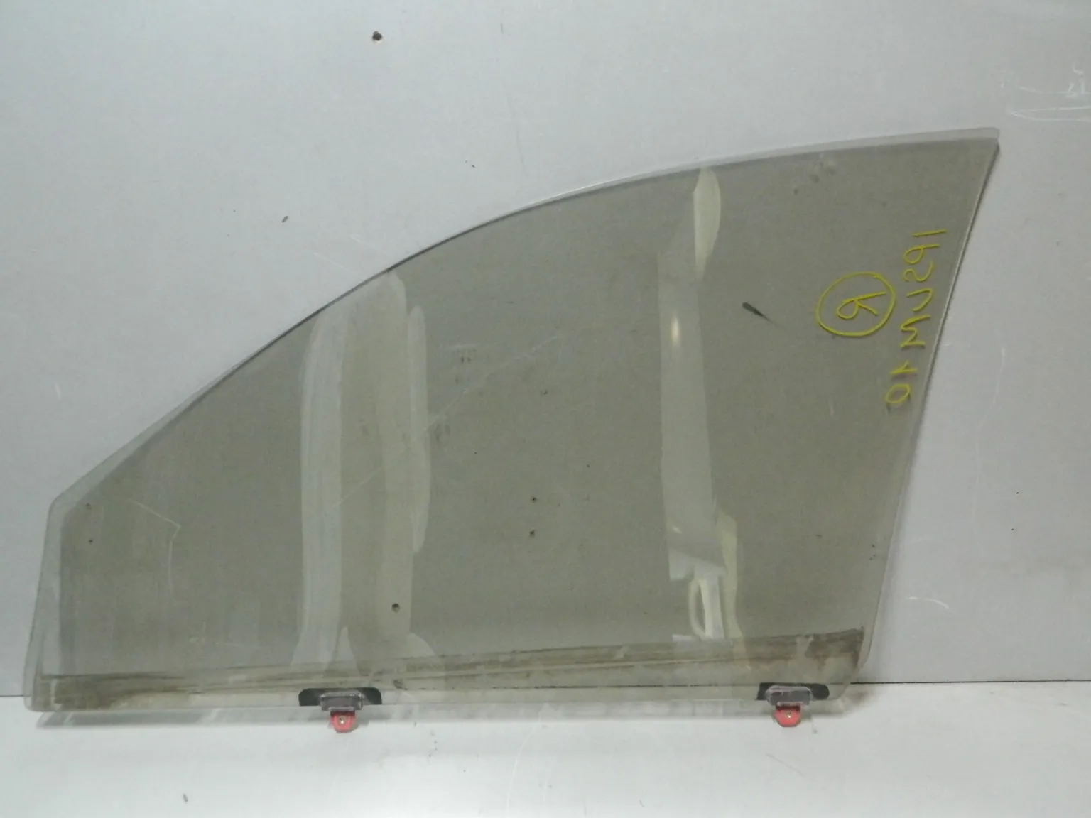 Стекло двери TOYOTA IPSUM SXM10 Перед Прав (Контрактный) 79590908