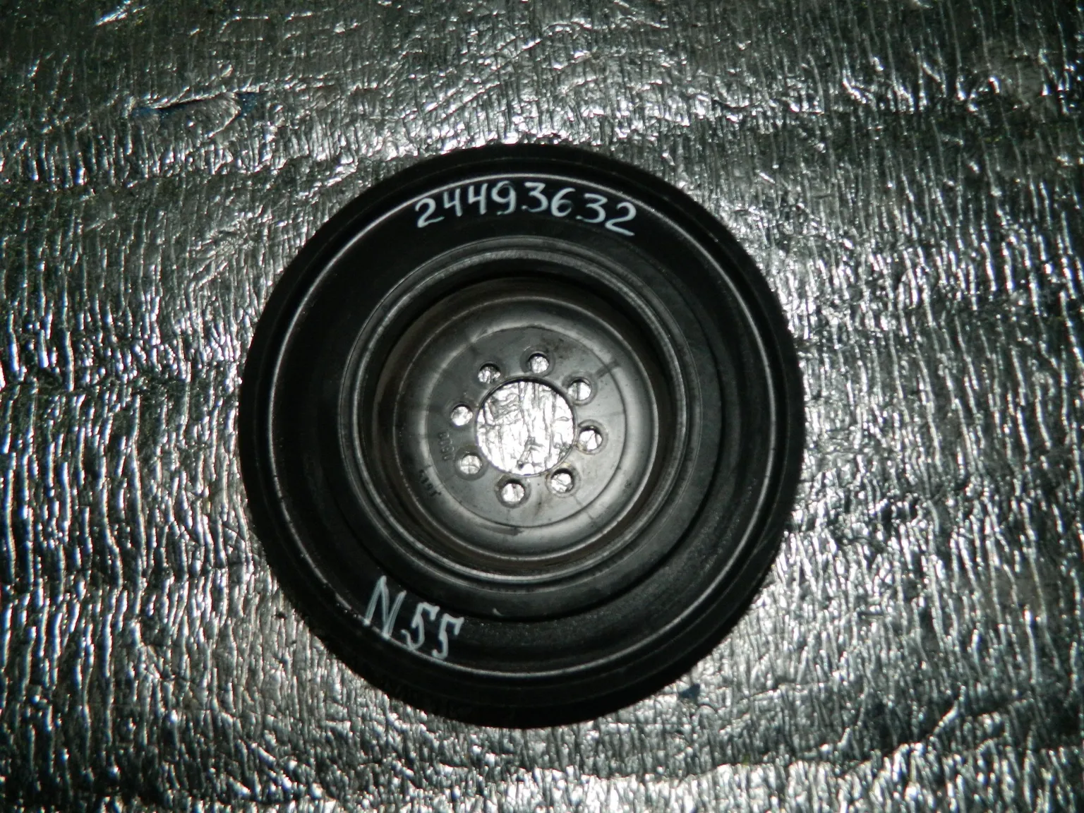 Шкив коленвала BMW 5-Series F10 N55B30A (Контрактный) 24493632