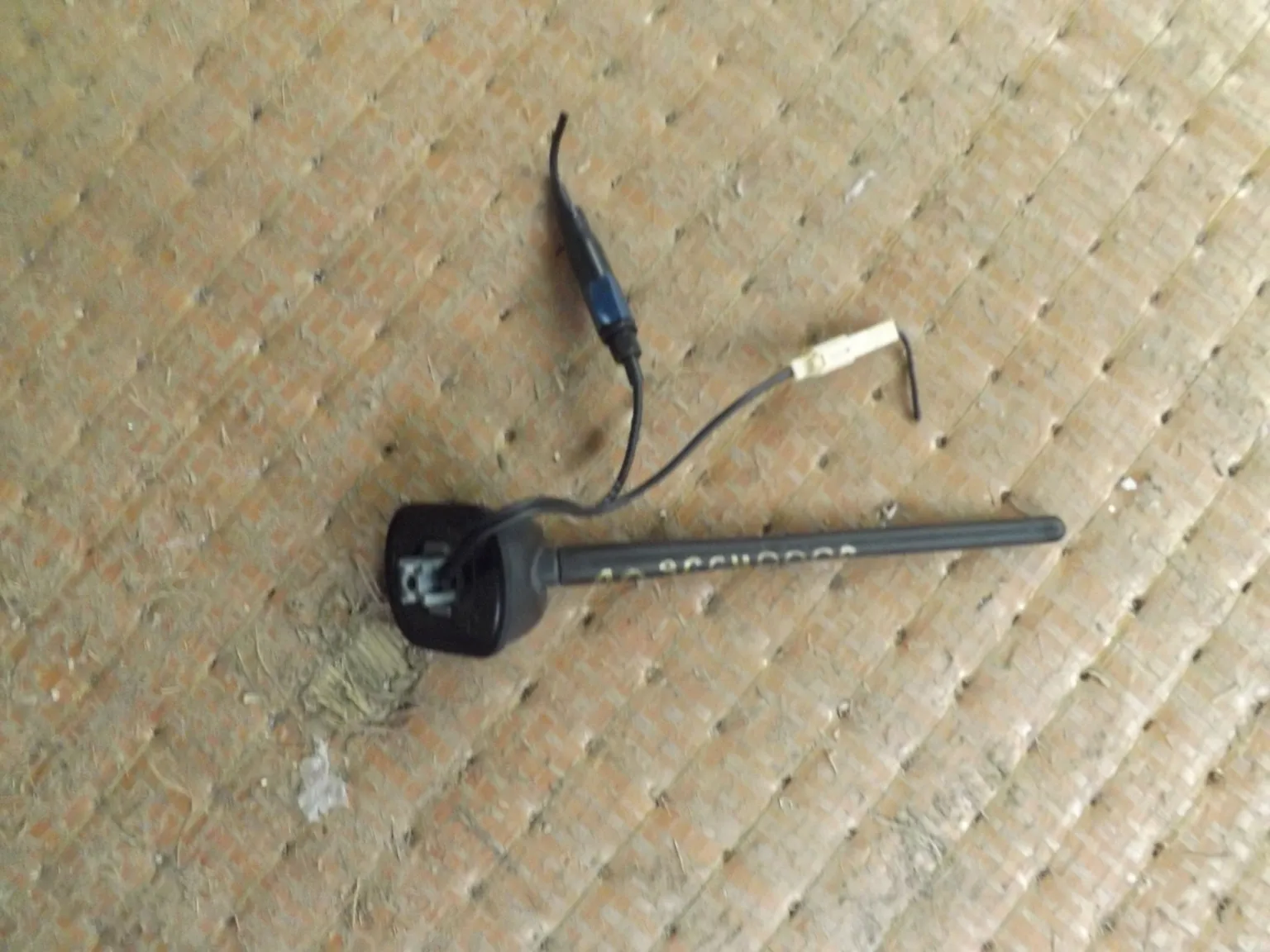 Антенна MITSUBISHI OUTLANDER CW5W (Контрактный) 1096640006