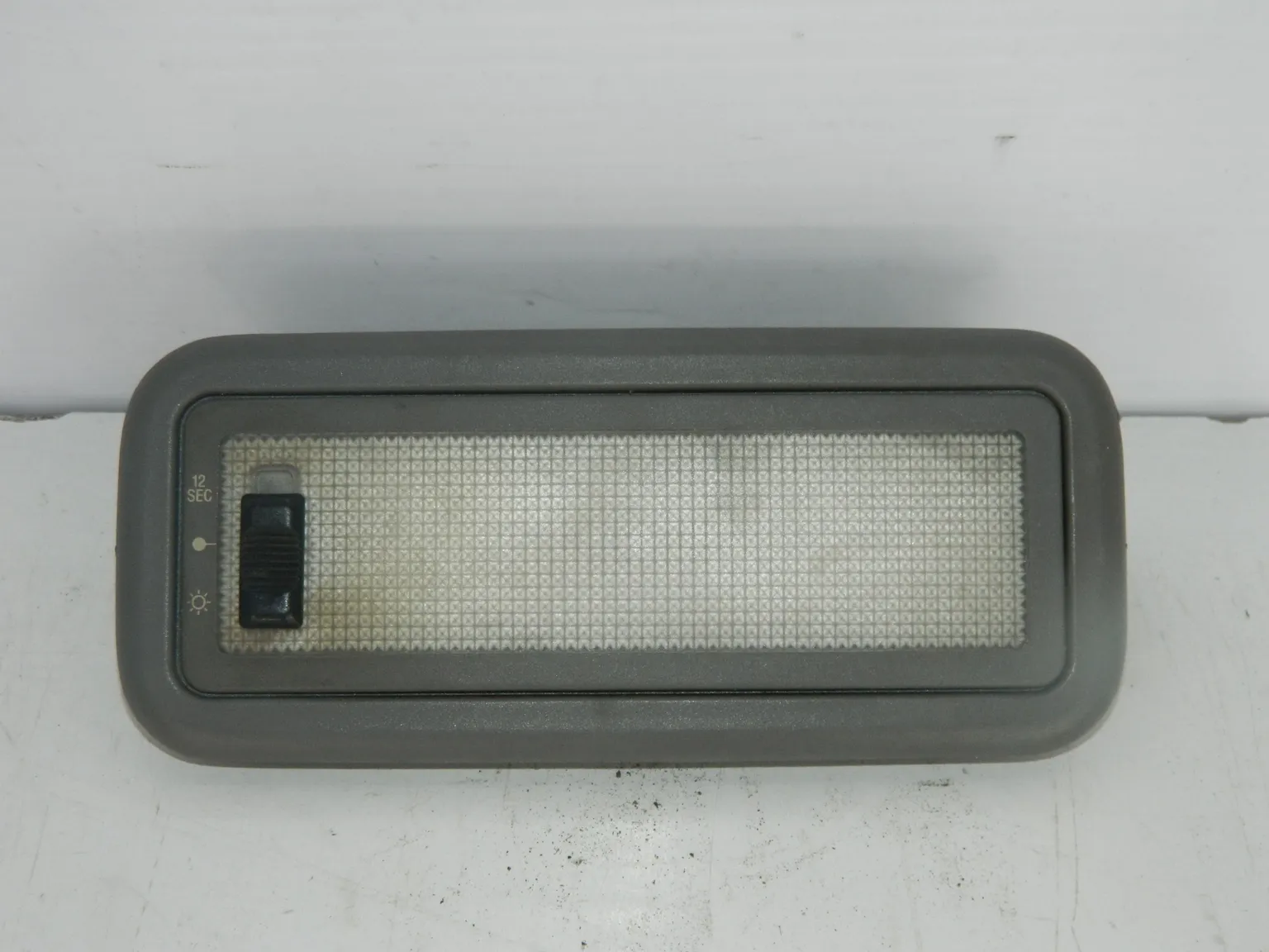 Плафон салонный FORD MONDEO BGP L1F (Б/У) 53012 94BG13776AAW