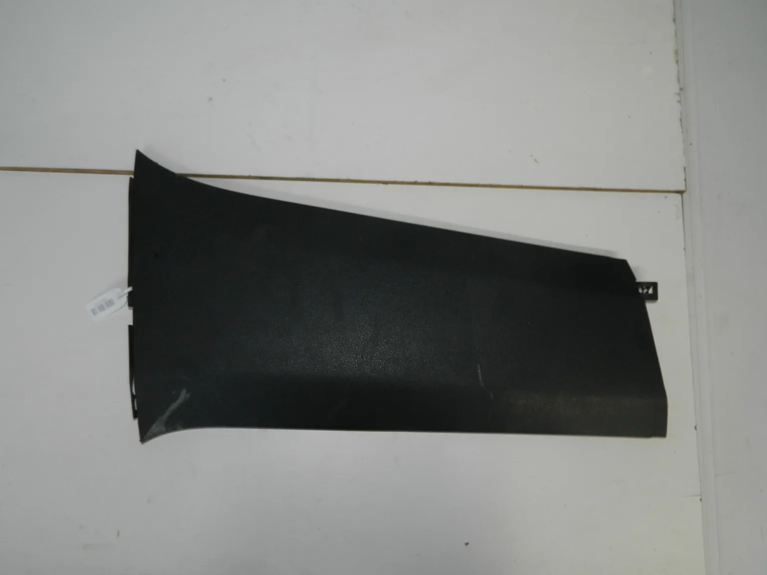 Обшивка средней стойки Volkswagen Polo MK5 CFN Низ. Прав (Б/У)