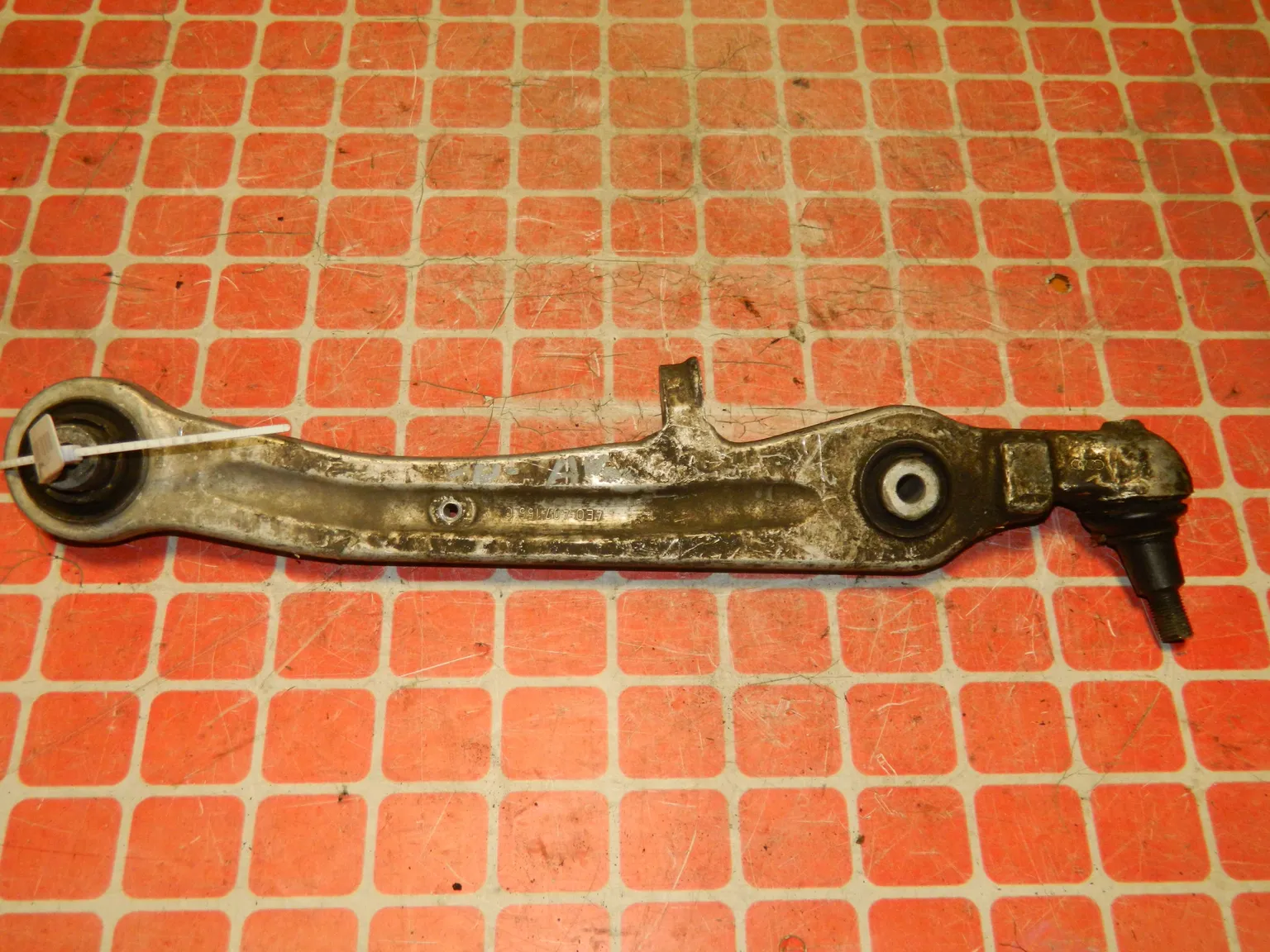 Рычаг подвески AUDI A8 4E2 Перед Низ (Контрактный) 45980886 4E0407155C