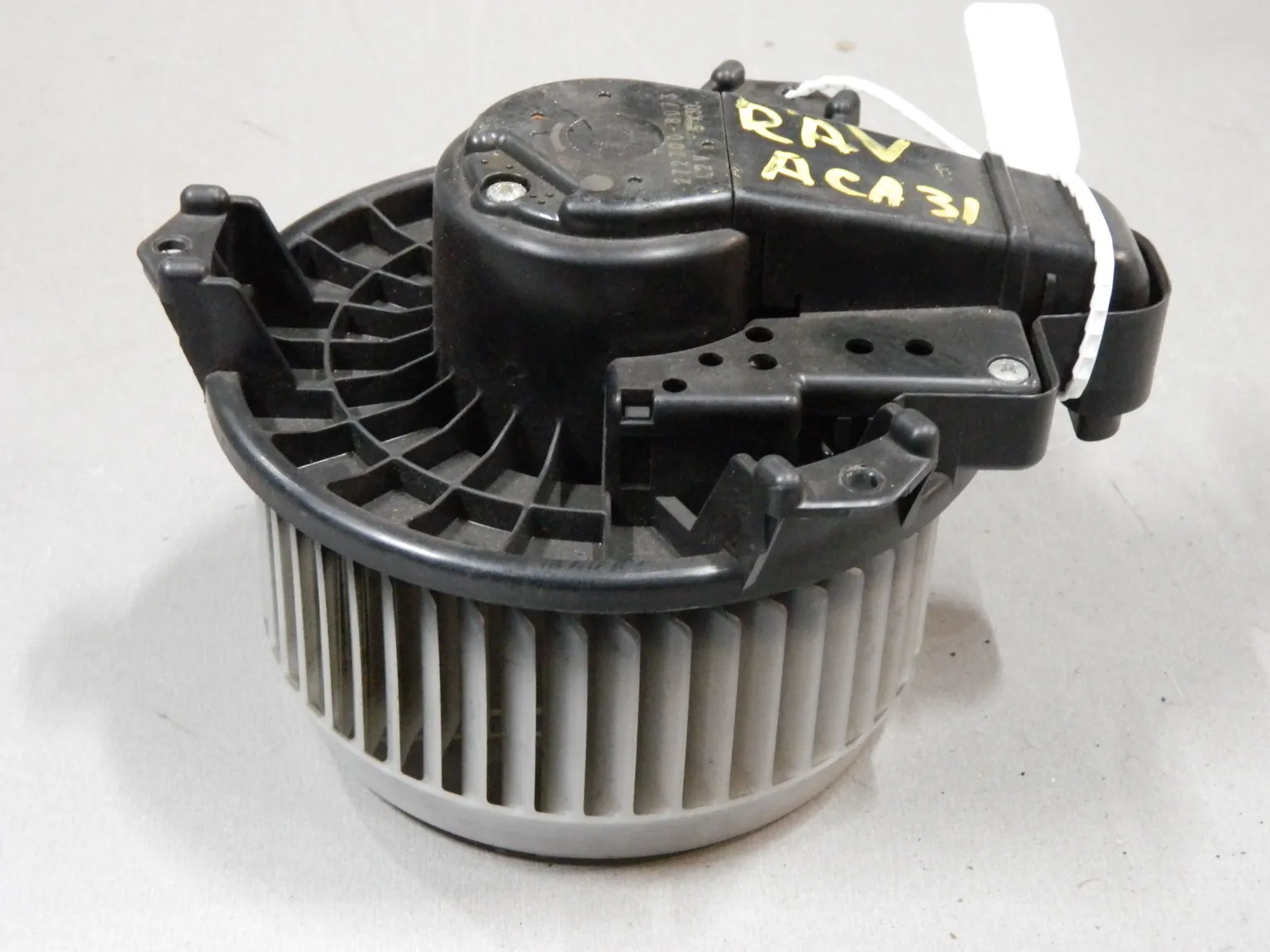 Мотор печки TOYOTA RAV4 ACA31 (Контрактный) 68000495