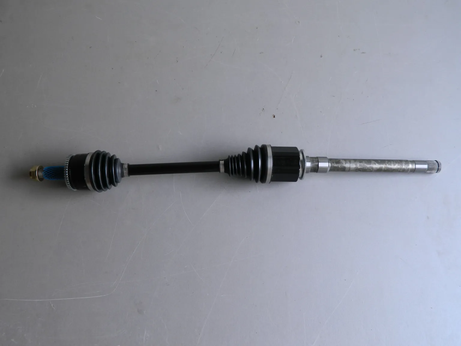 Привод GENERAL PARTS TDB500100 LAND ROVER DISCOVERY III / IV / RANGE ROVER SPORT L319 / L320