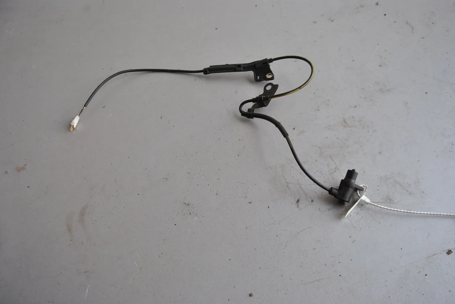 Датчик ABS TOYOTA 8826612620 TOYOTA ALLEX NZE121 1NZFE Перед Прав (Контрактный) 45990652