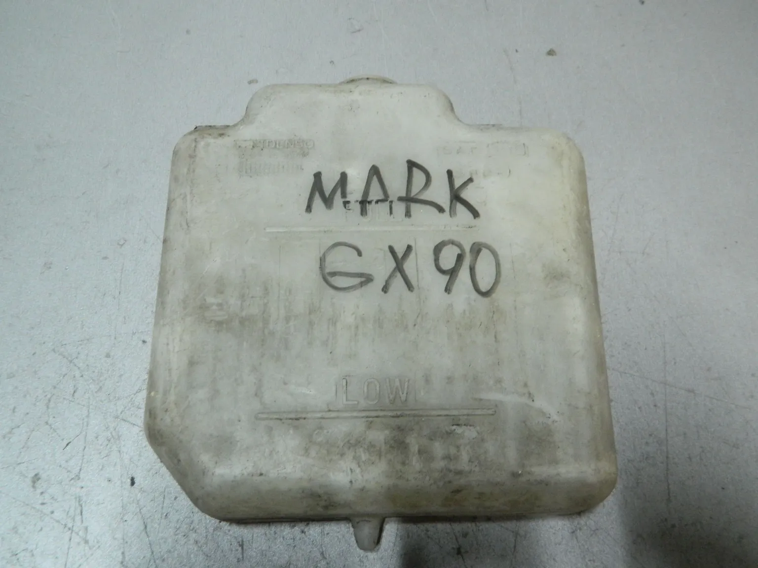 Бачок расширительный TOYOTA MARK II GX90 (Контрактный) 79591879