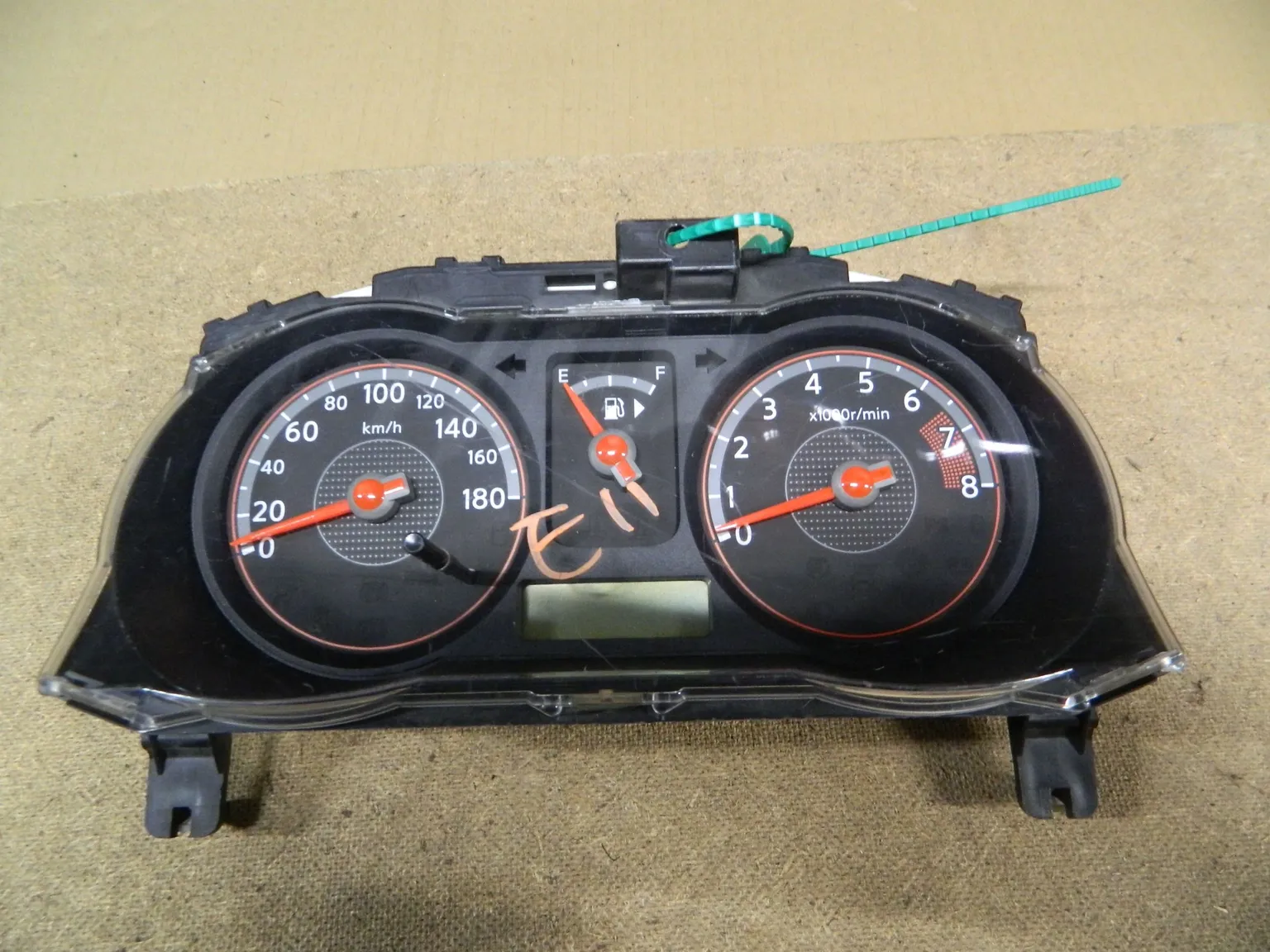 Панель приборов NISSAN NOTE E11 (Контрактный) 79590189